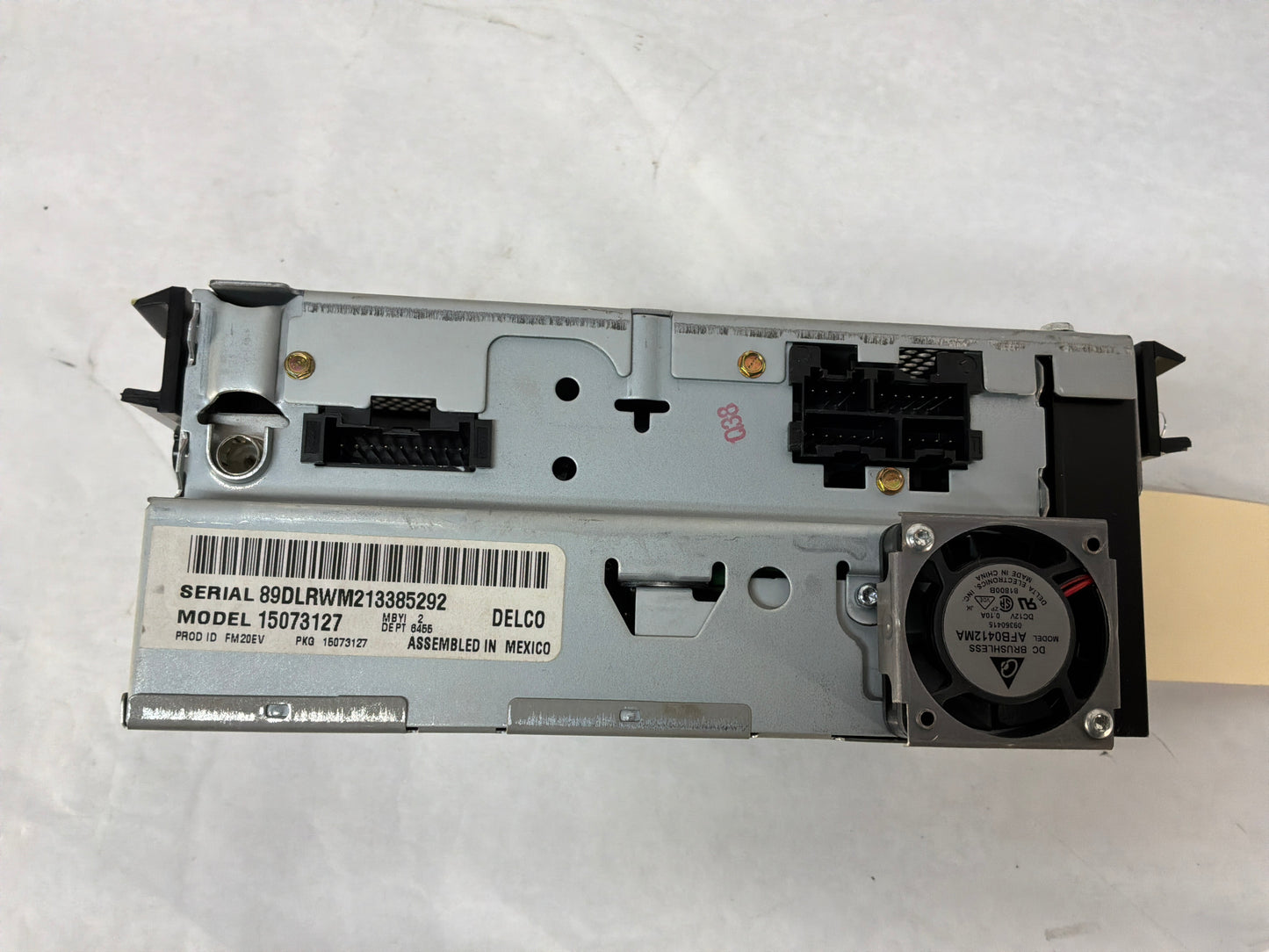 2002 Cadillac Escalade EXT AM FM Cassette Player Radio Stereo OEM