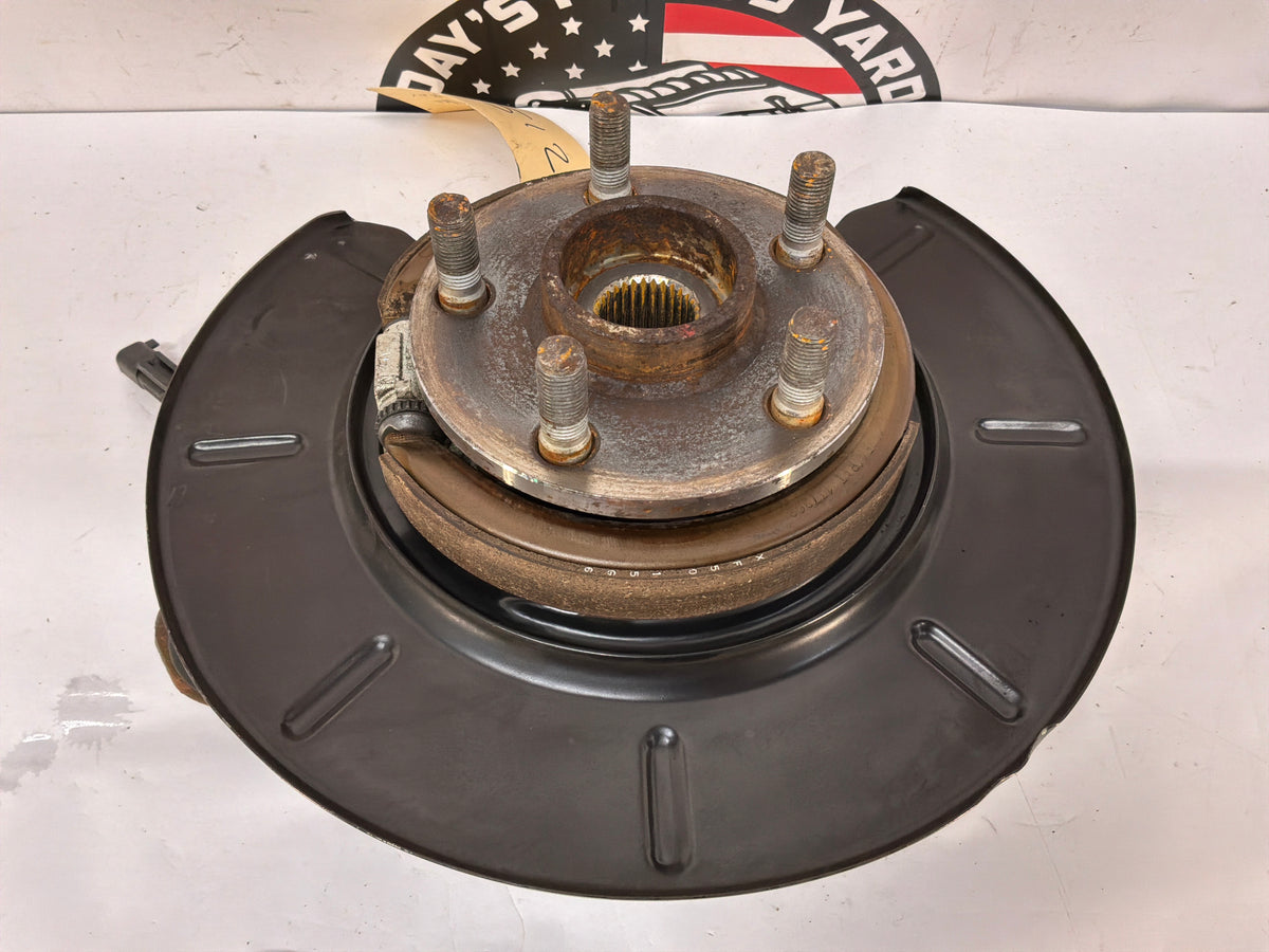 2017 Chevy SS Sedan RH Passenger Rear Suspension Spindle Hub Knuckle Wheel Bearing OEM