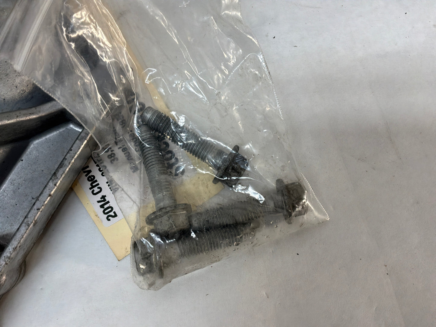 2013 Chevy Camaro ZL1 A/C Air Conditioner Compressor Bracket Mount w/ Hardware OEM