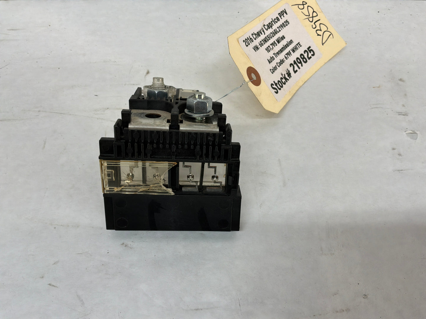 2016 Chevy Caprice PPV Positive Battery Electric Fuse Relay Junction OEM