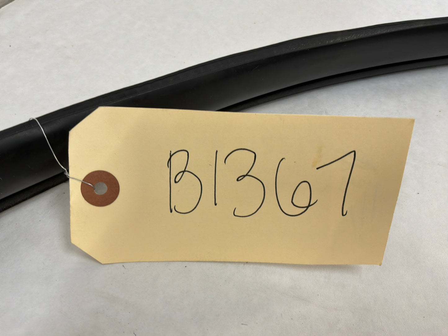 2015 Chevy SS Sedan LH Driver Front Door Weather Strip Rubber Seal OEM