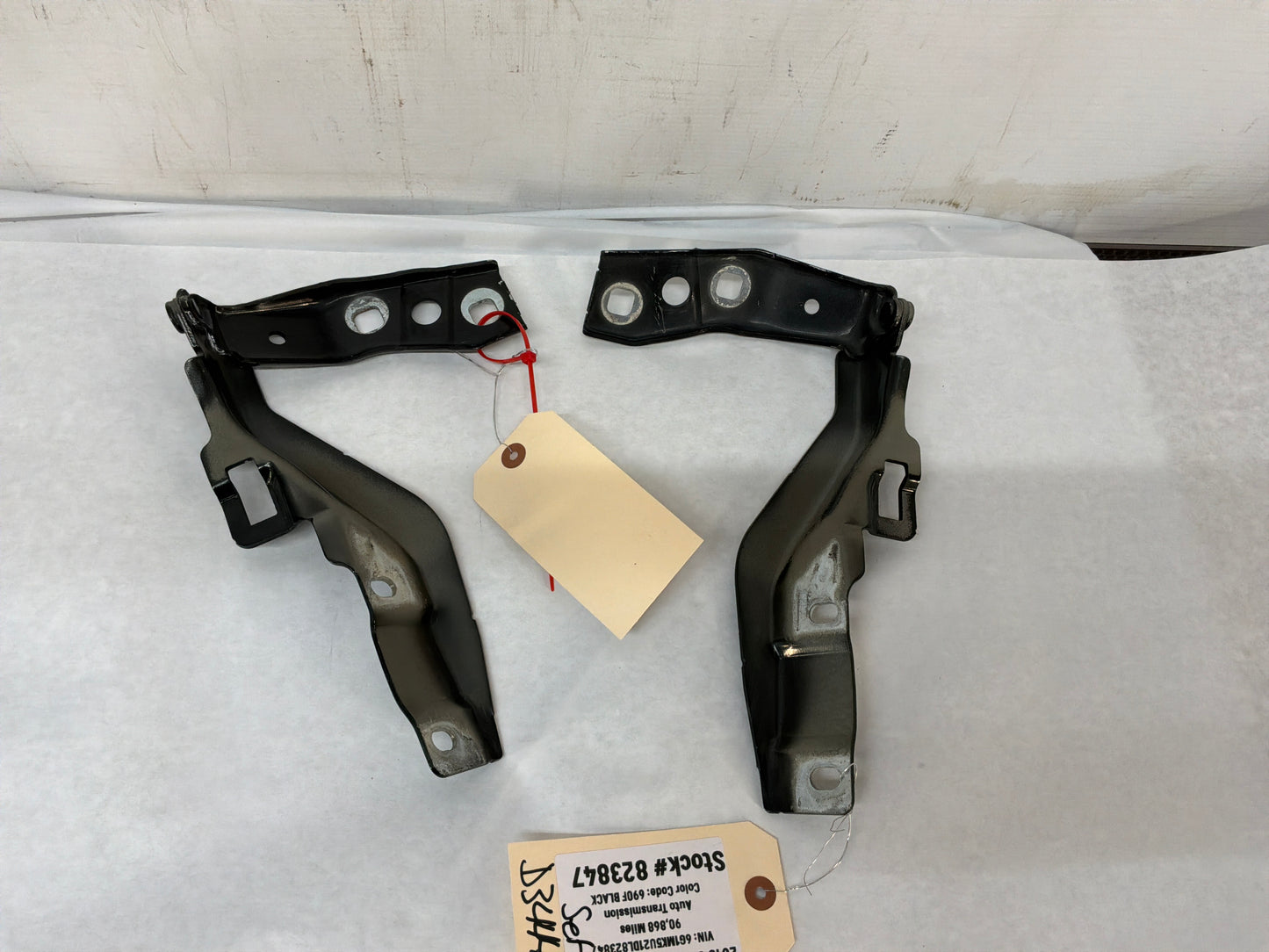 Hinges - Day's Parts Yard