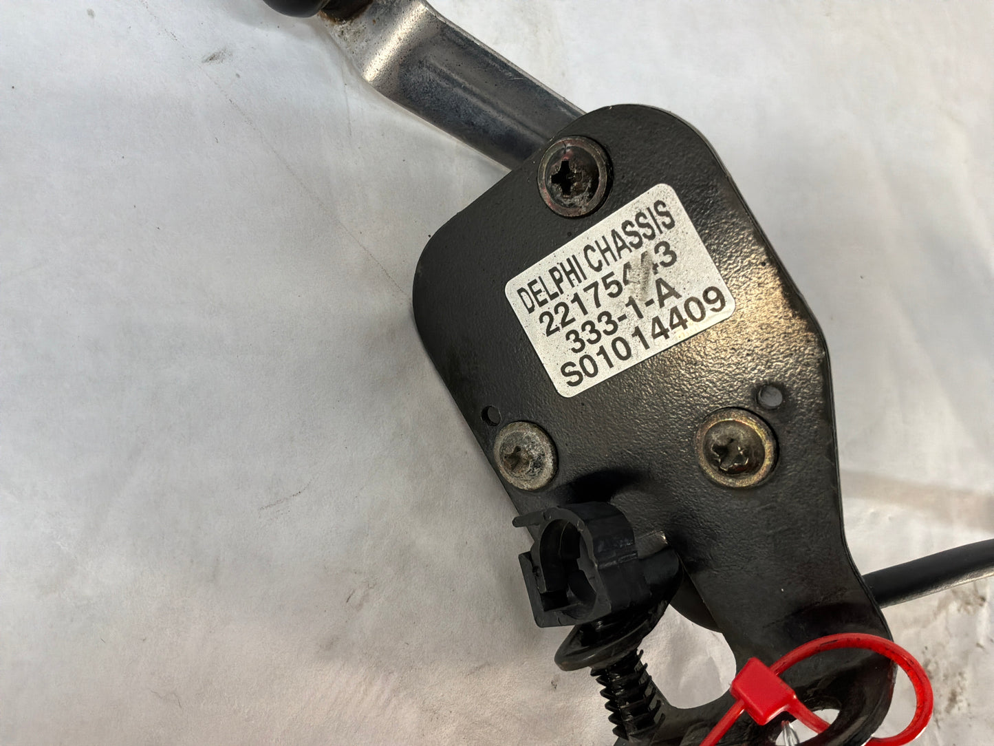 2002 Cadillac Escalade EXT RH & LH Front Ride Height Sensor OEM
