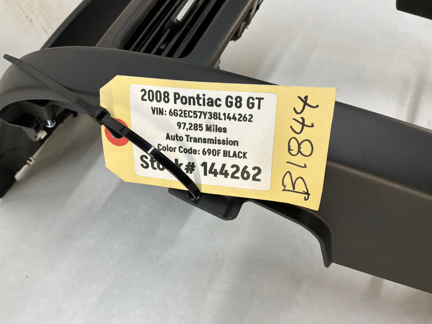 2008 Pontiac G8 GT Center Dash Radio Bezel Trim Molding Panel Speaker Grille OEM