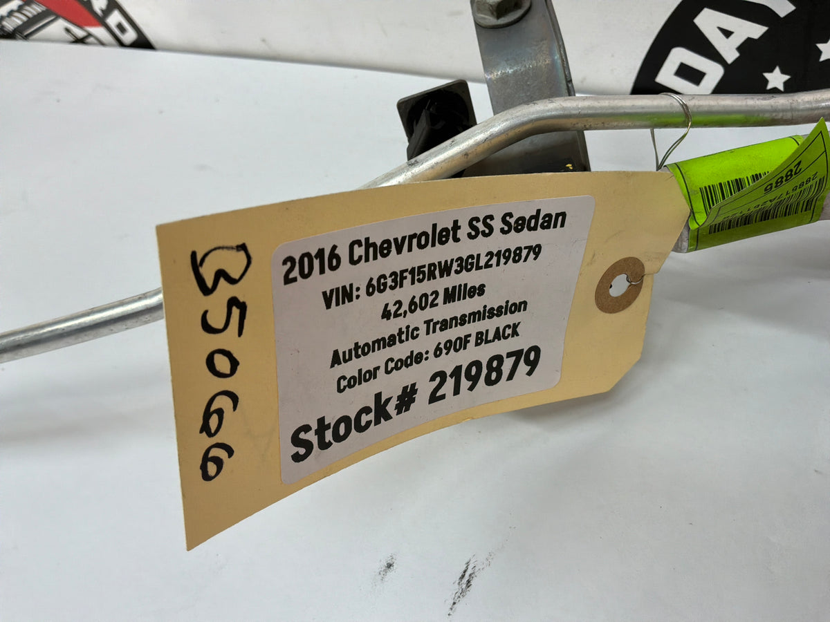 2016 Chevy SS Sedan AC A/C Air Conditioner Evaporator Line Hose Tube OEM