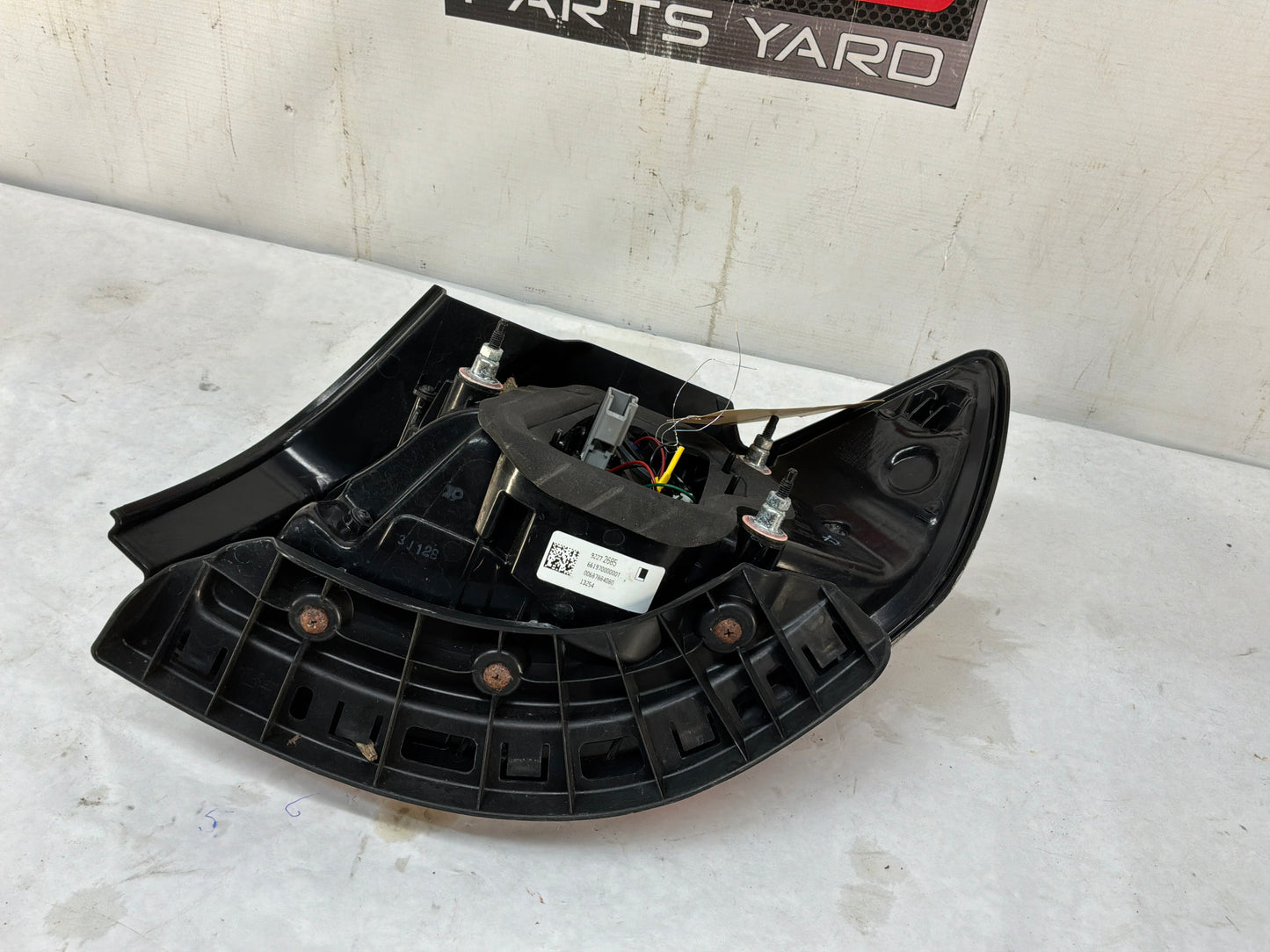 Head light - Day's Parts Yard