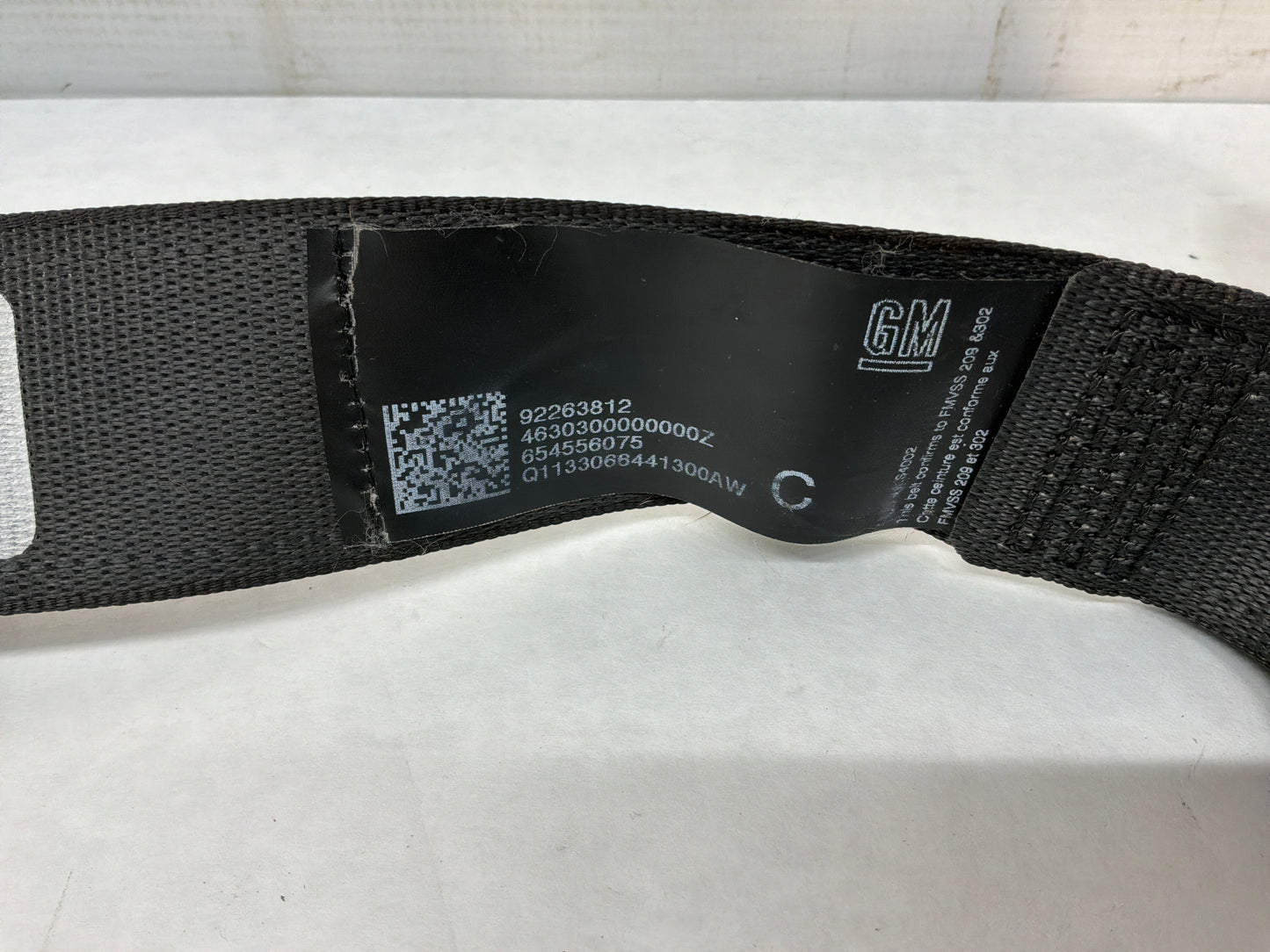 Rear center seatbelt - Day's Parts Yard