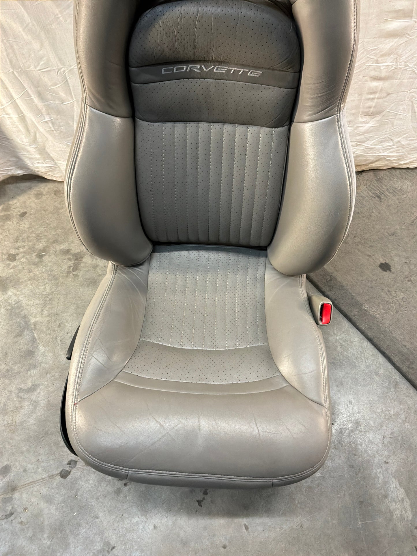 Front seats - Day's Parts Yard