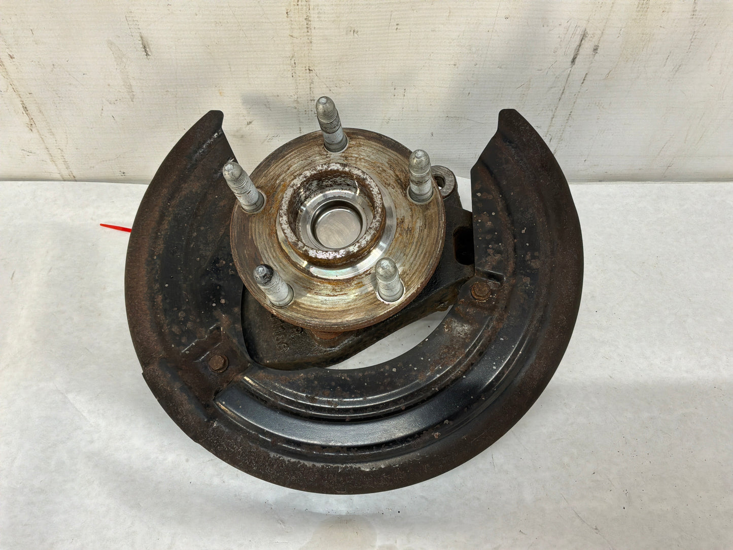 2008 Pontiac G8 GT RH Passenger Front Suspension Spindle Knuckle Hub Assembly OEM