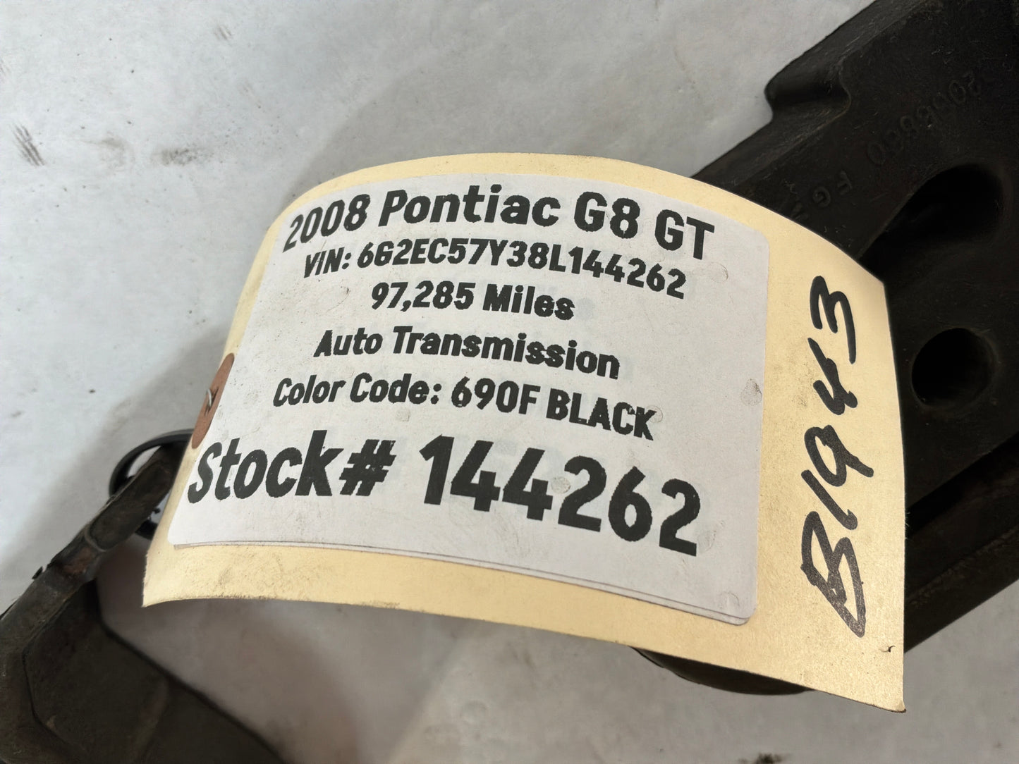 2008 Pontiac G8 GT Exhaust Muffler Hanger Bracket Mount Bushing OEM