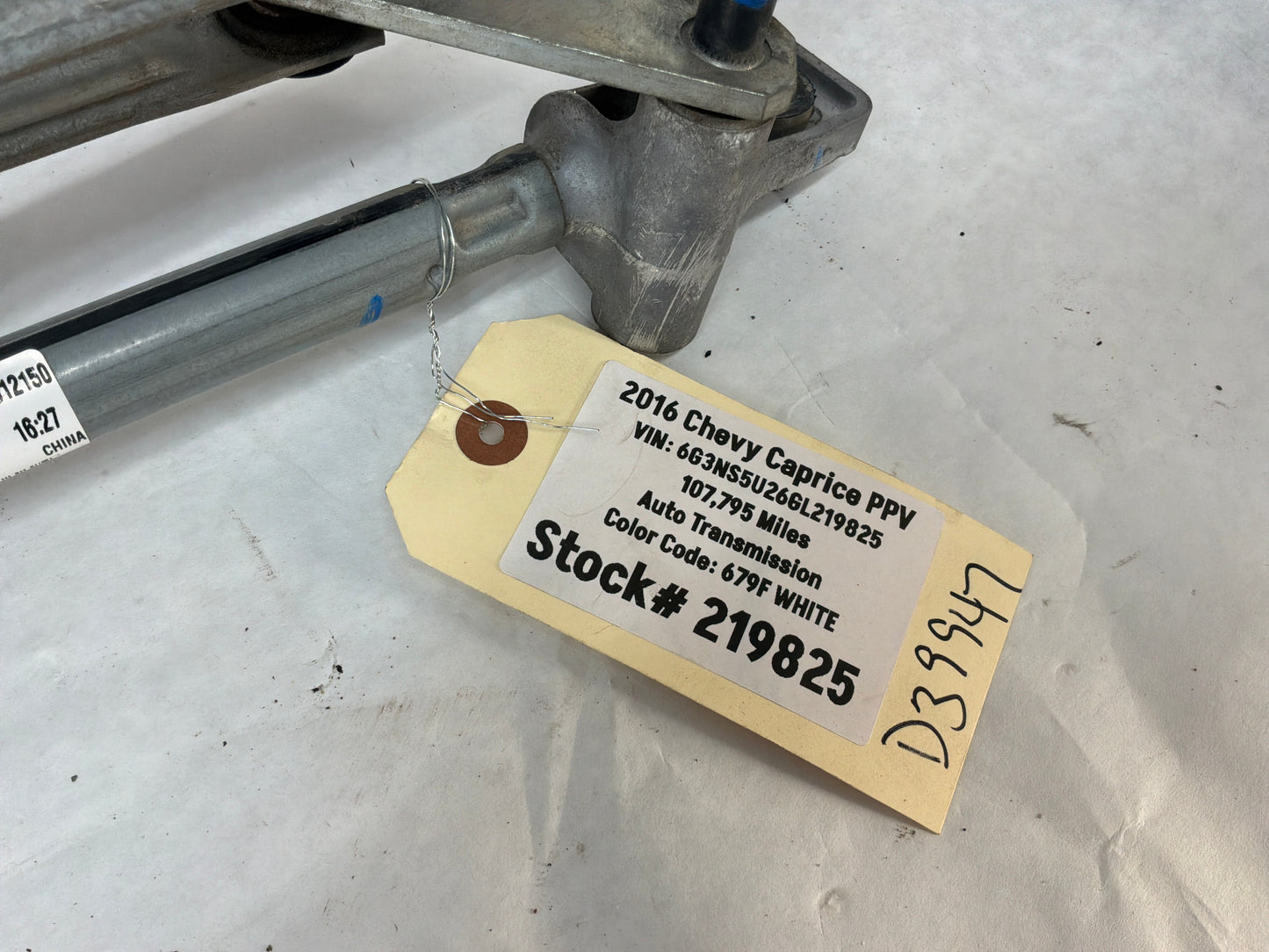 2016 Chevy Caprice PPV Windshield Wiper Linkage Arm w/ Motor OEM