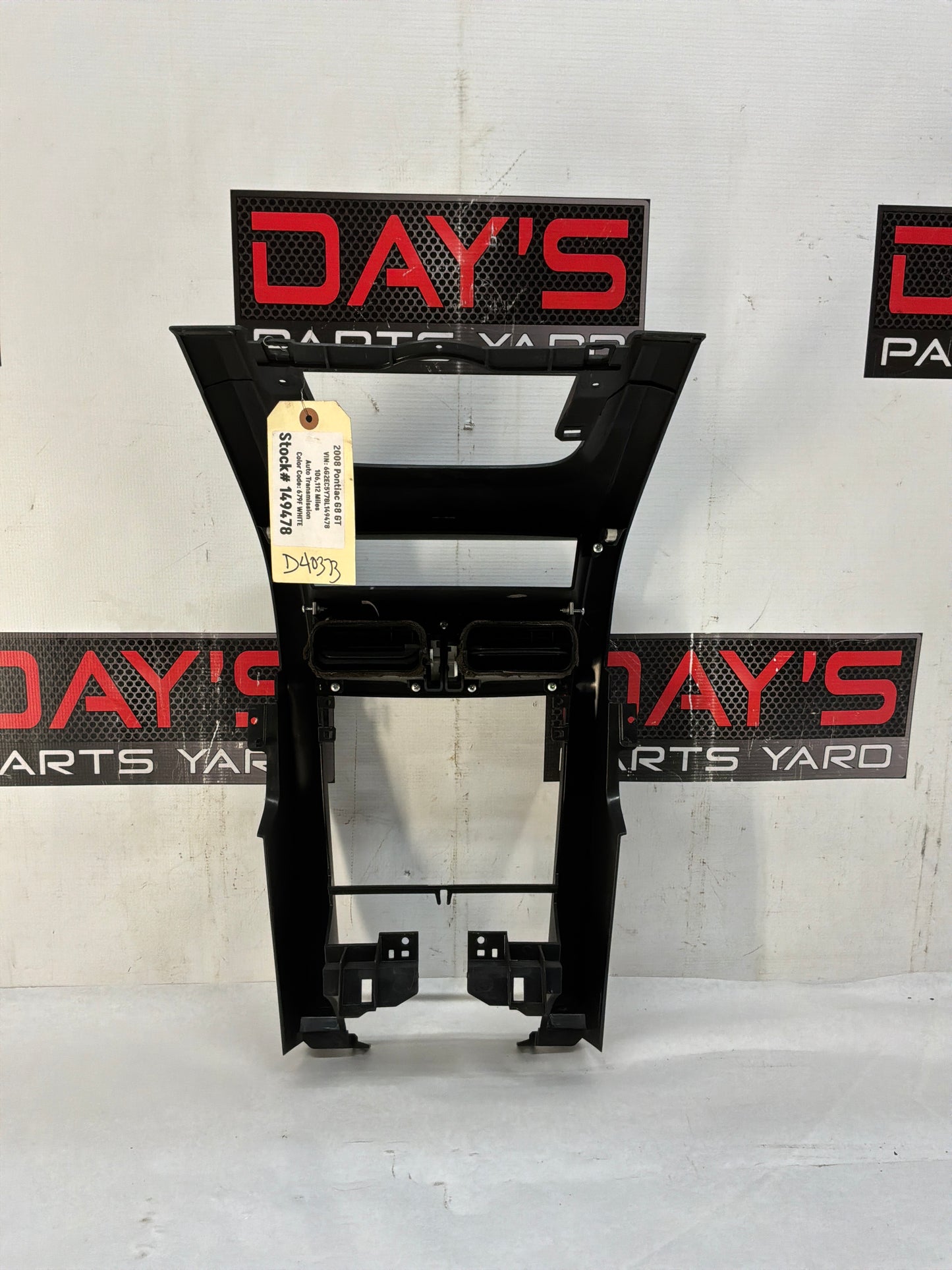 2008 Pontiac G8 GT Center Dash Radio Bezel Trim Molding Panel Speaker Grille OEM