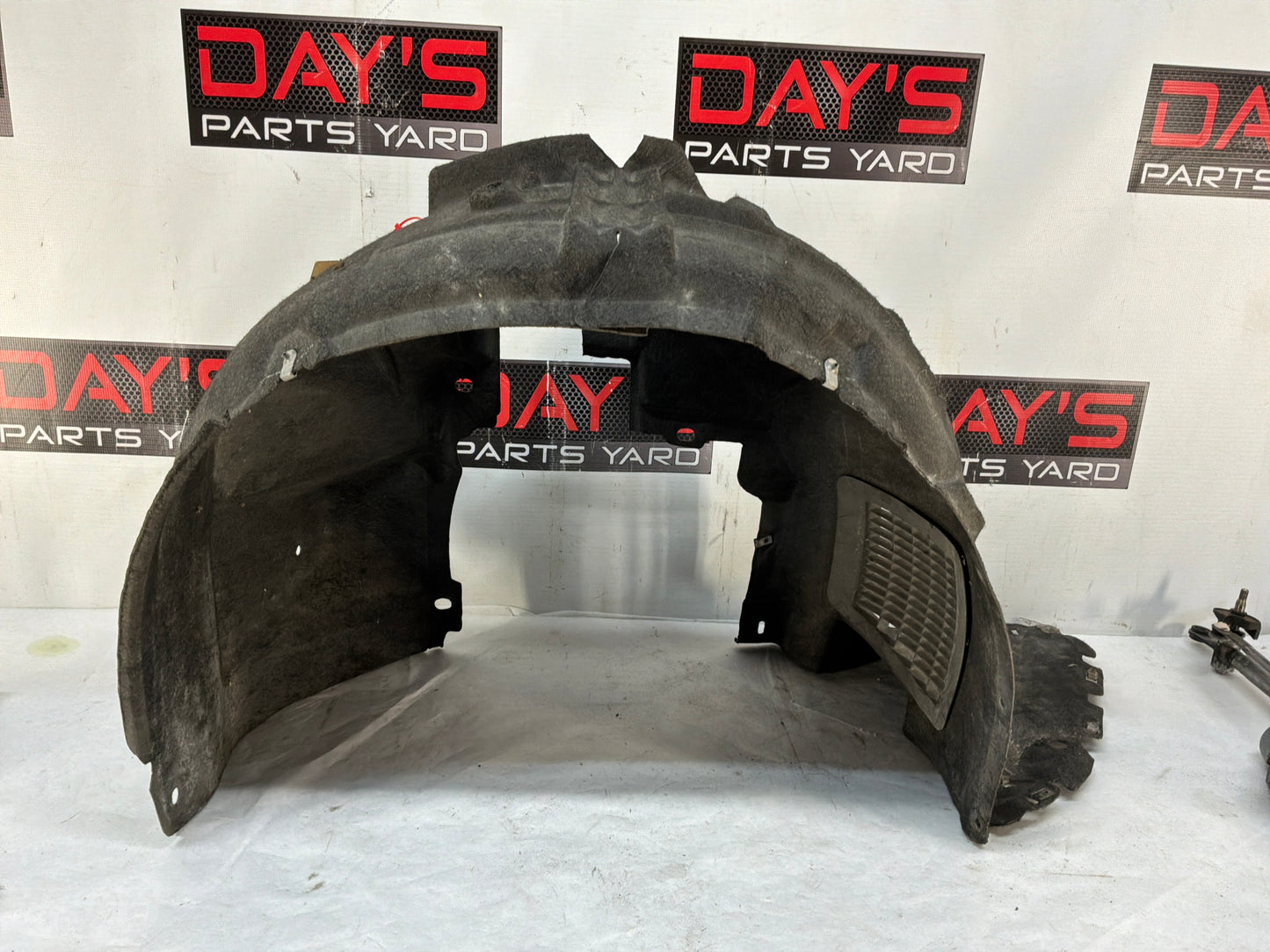 2016 Cadillac ATS-V Front RH Passenger Fender Wheel Liner OEM