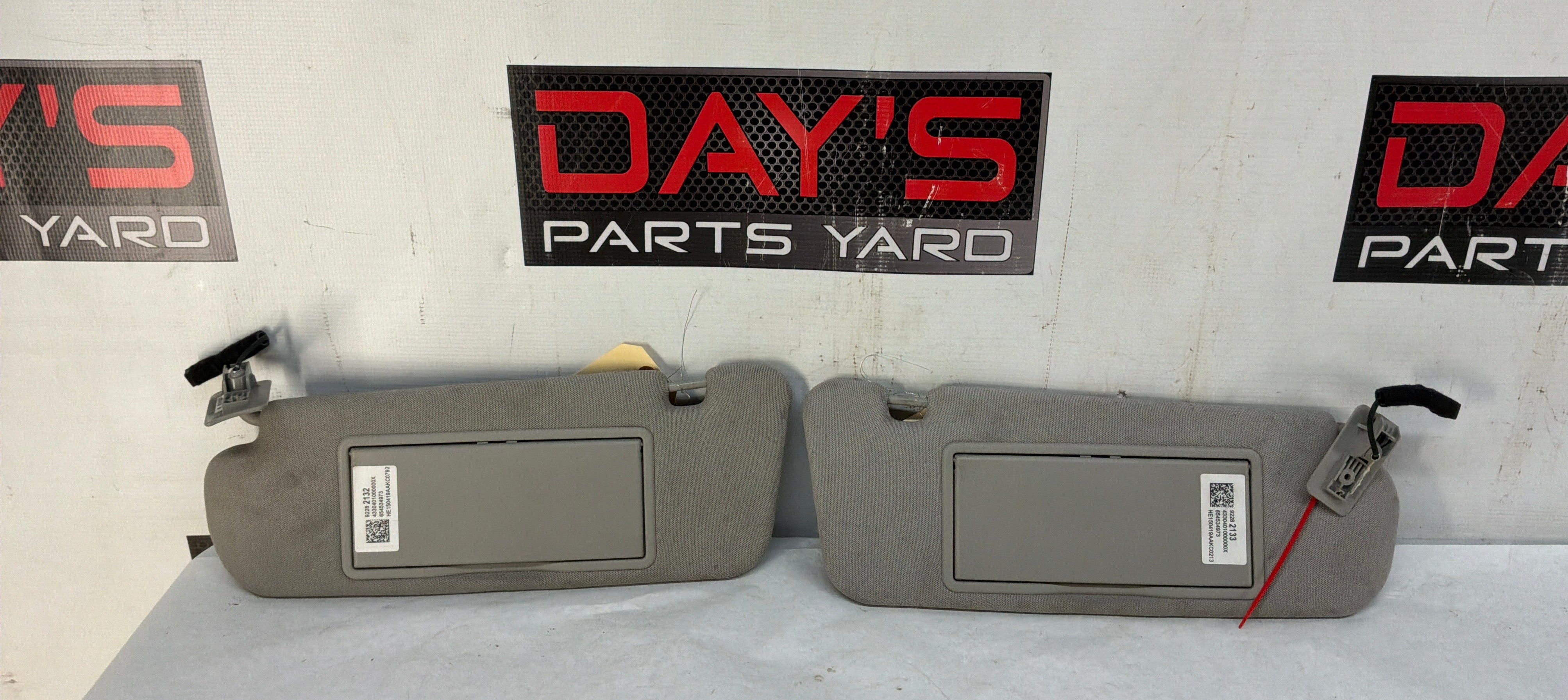 2015 Chevy SS Sedan RH & LH Sun Visor Sunvisor Shade OEM | Day's