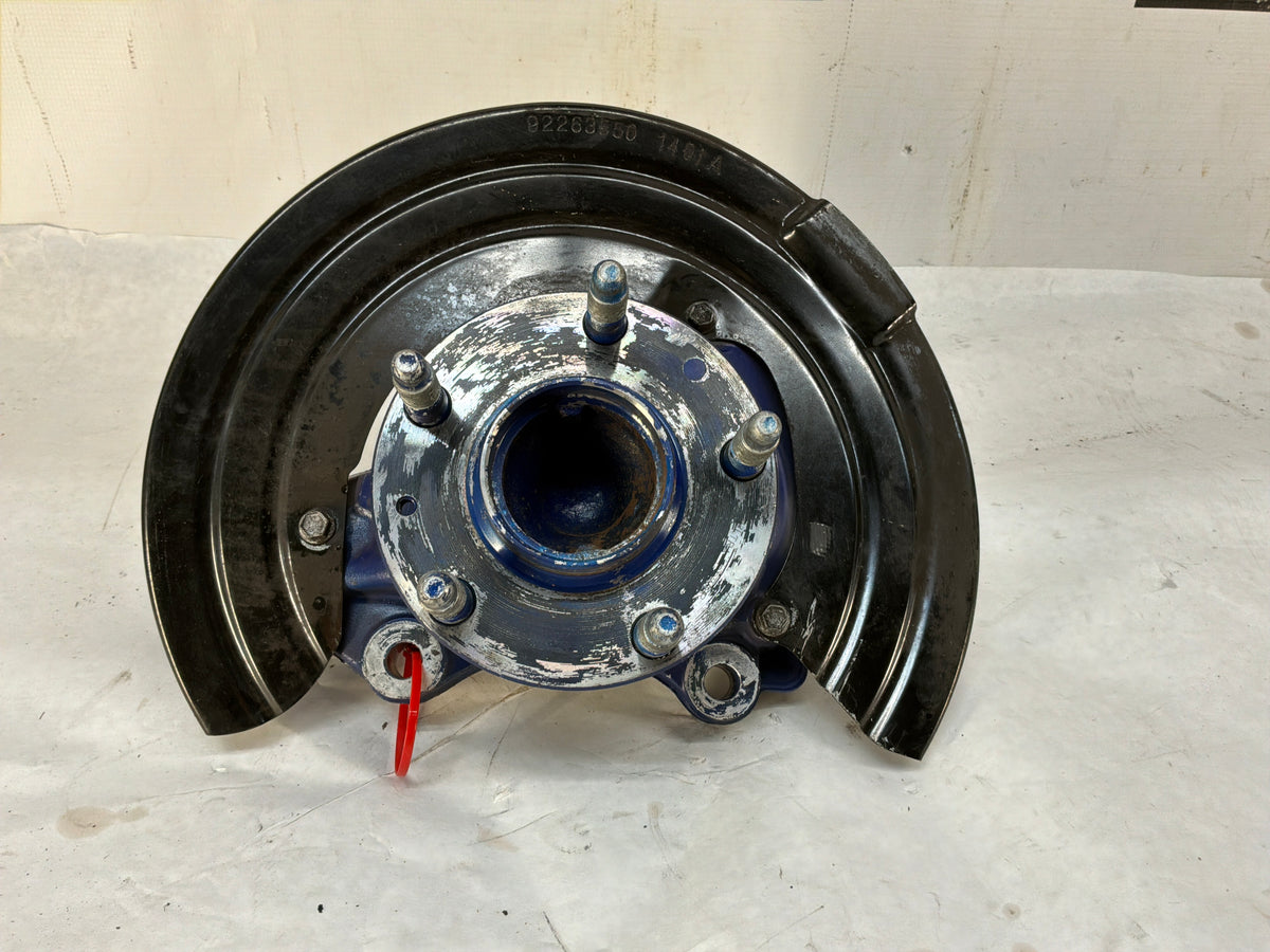 2016 Chevy Caprice PPV RH Passenger Front Suspension Hub Knuckle Spindle Wheel Bearing Assembly OEM