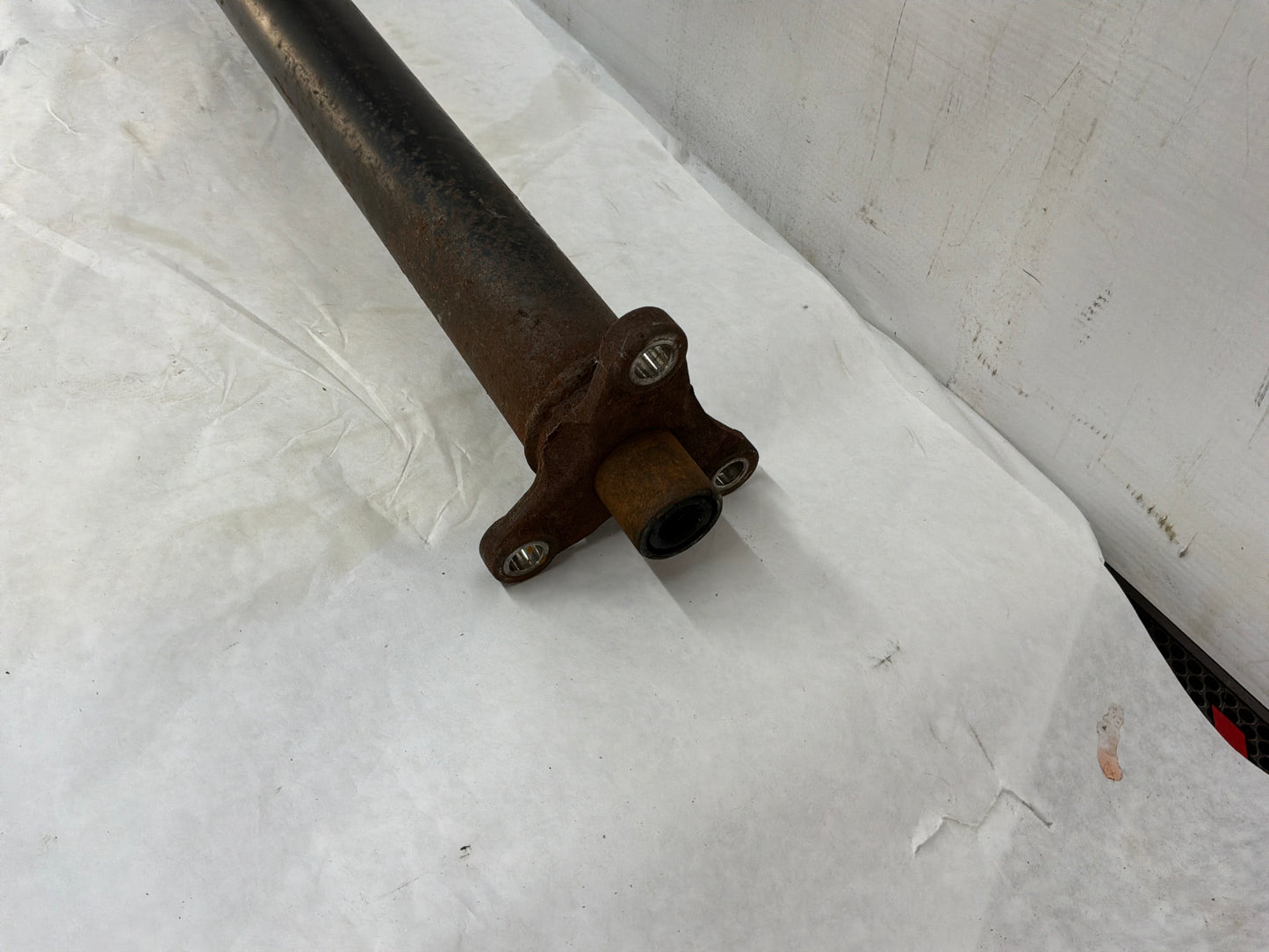 2004 Pontiac GTO Drive Propeller Shaft Driveshaft OEM