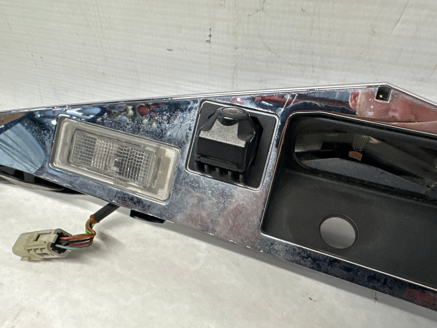 2013 Cadillac CTS-V Coupe Trunk Deck Lid Applique Chrome Panel Trim Back up Camera OEM