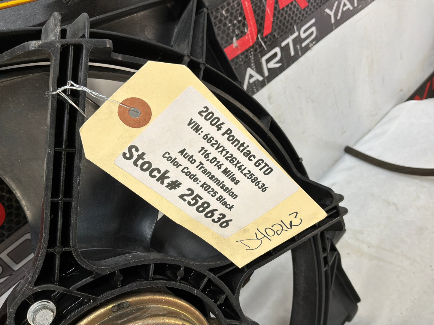 2004 Pontiac GTO Dual Radiator Electric Cooling Fans Shroud Assembly OEM