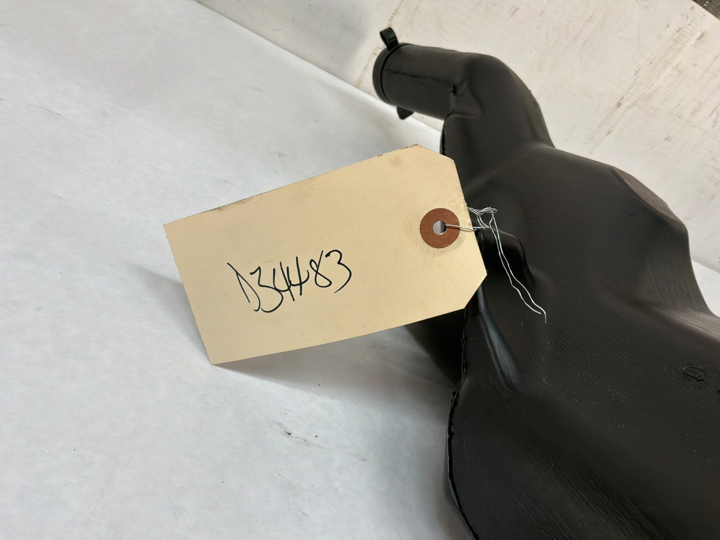 Windshield wiper bottle - Day's Parts Yard