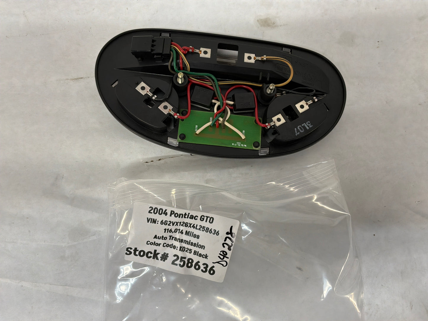 2004 Pontiac GTO Over Head Overhead Dome Reading Light Lamp OEM