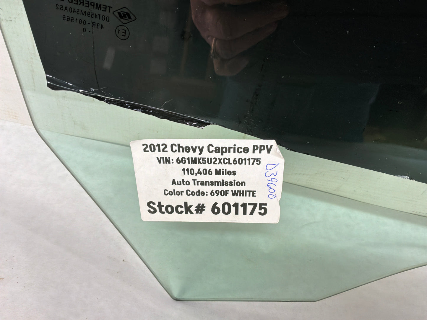 Lh front door window glass - Day's Parts Yard