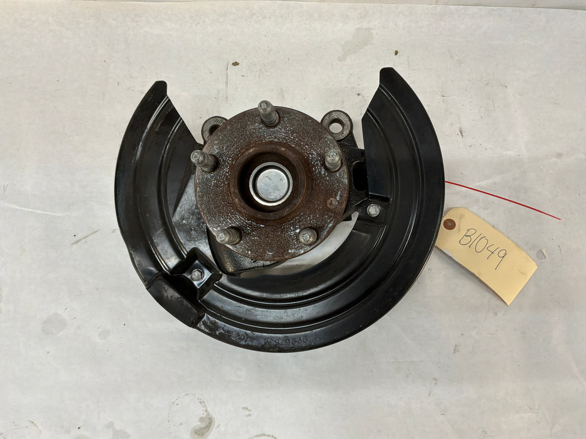 2009 Pontiac G8 GT RH Passenger Front Suspension Spindle Knuckle Hub Assembly OEM