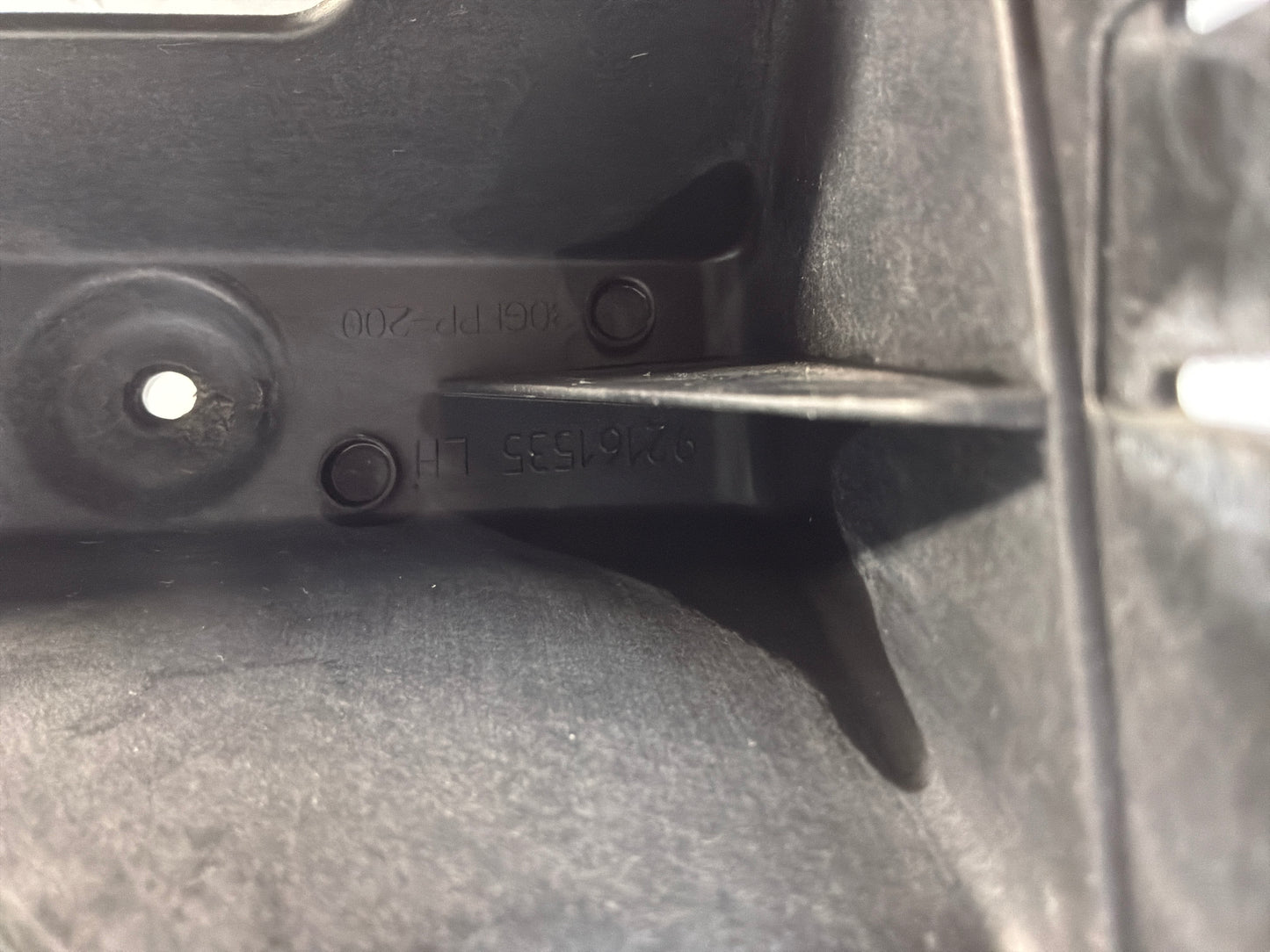 Lh bumper bracket - Day's Parts Yard