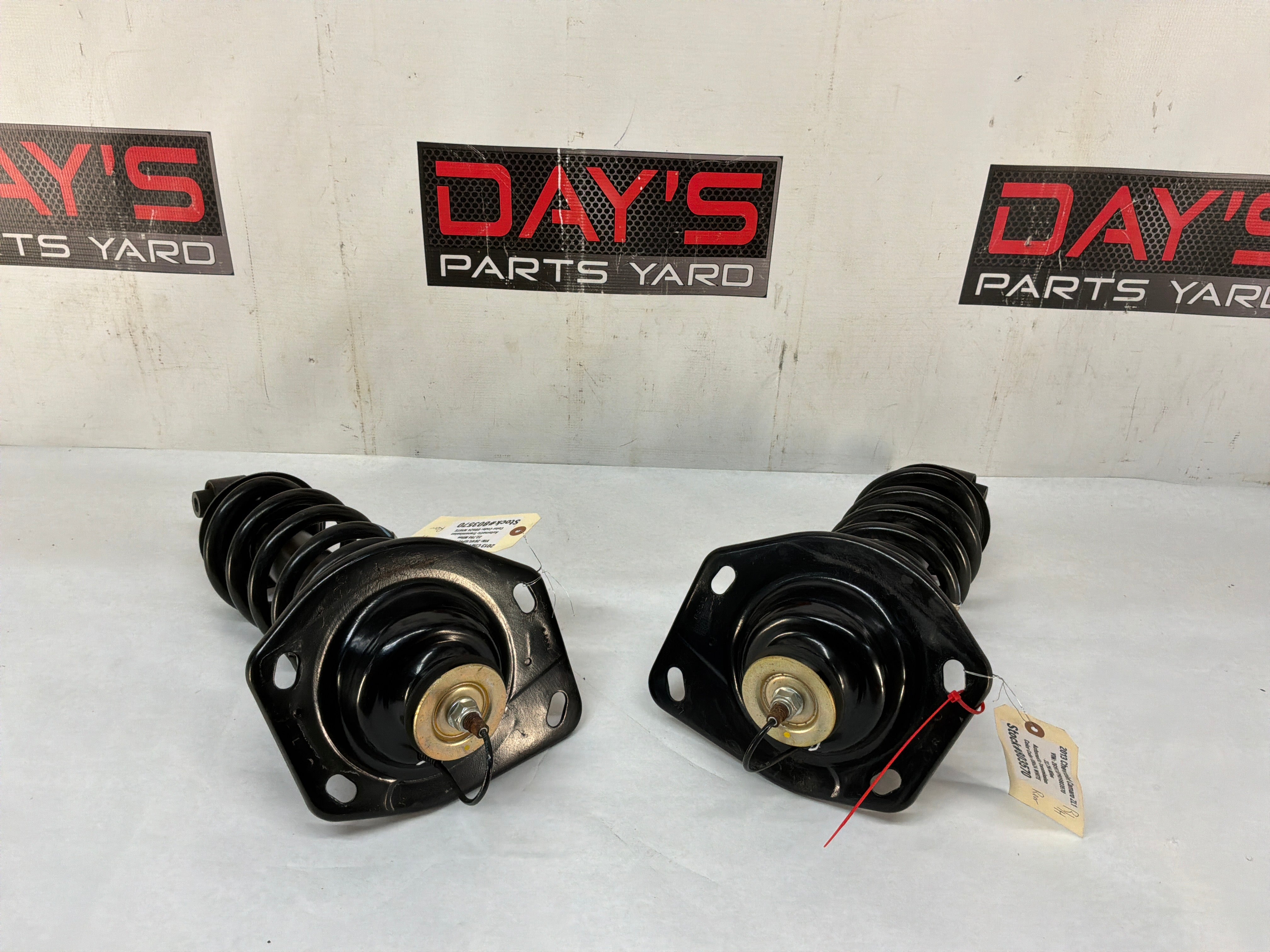2013 Chevy Camaro ZL1 RH & LH Rear Magnetic Ride Struts Shocks Assembl