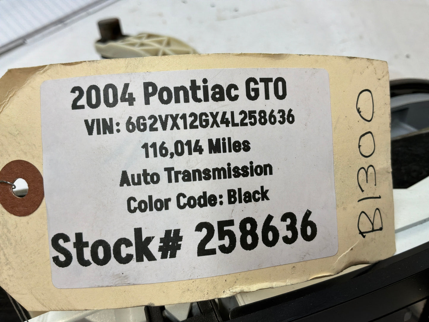 2004 Pontiac GTO Automatic Gear Selector Shifter Lever Assembly OEM