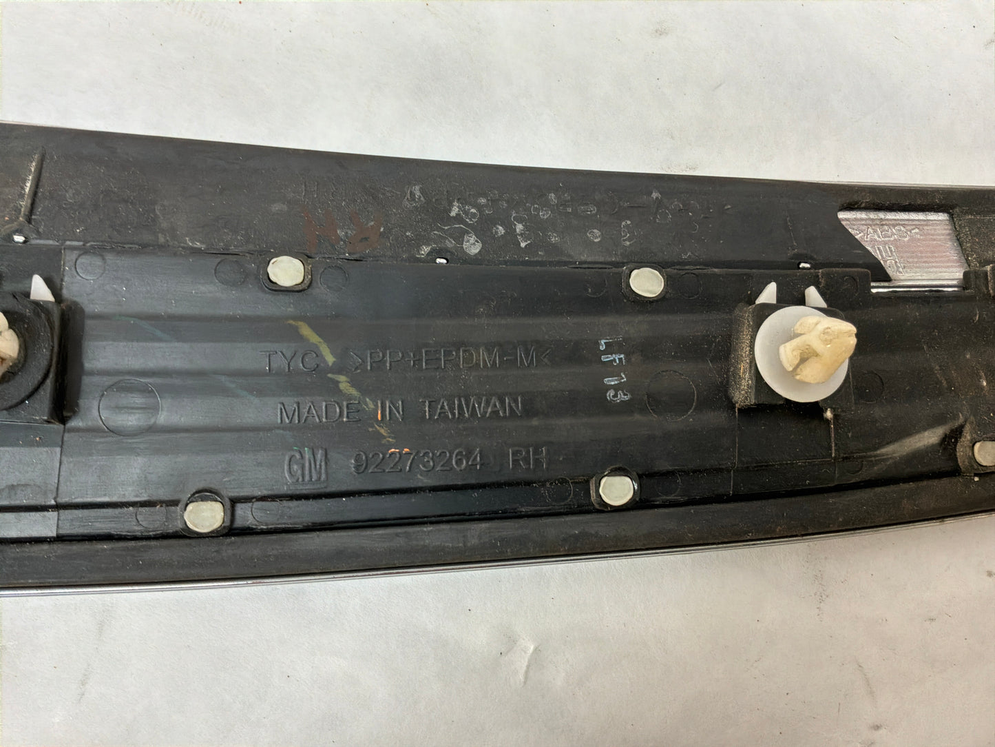 Fender marker - Day's Parts Yard