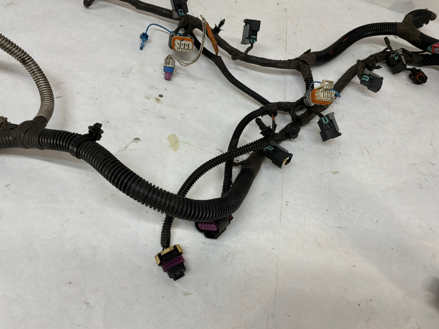 Engine transmission harness - Day's Parts Yard