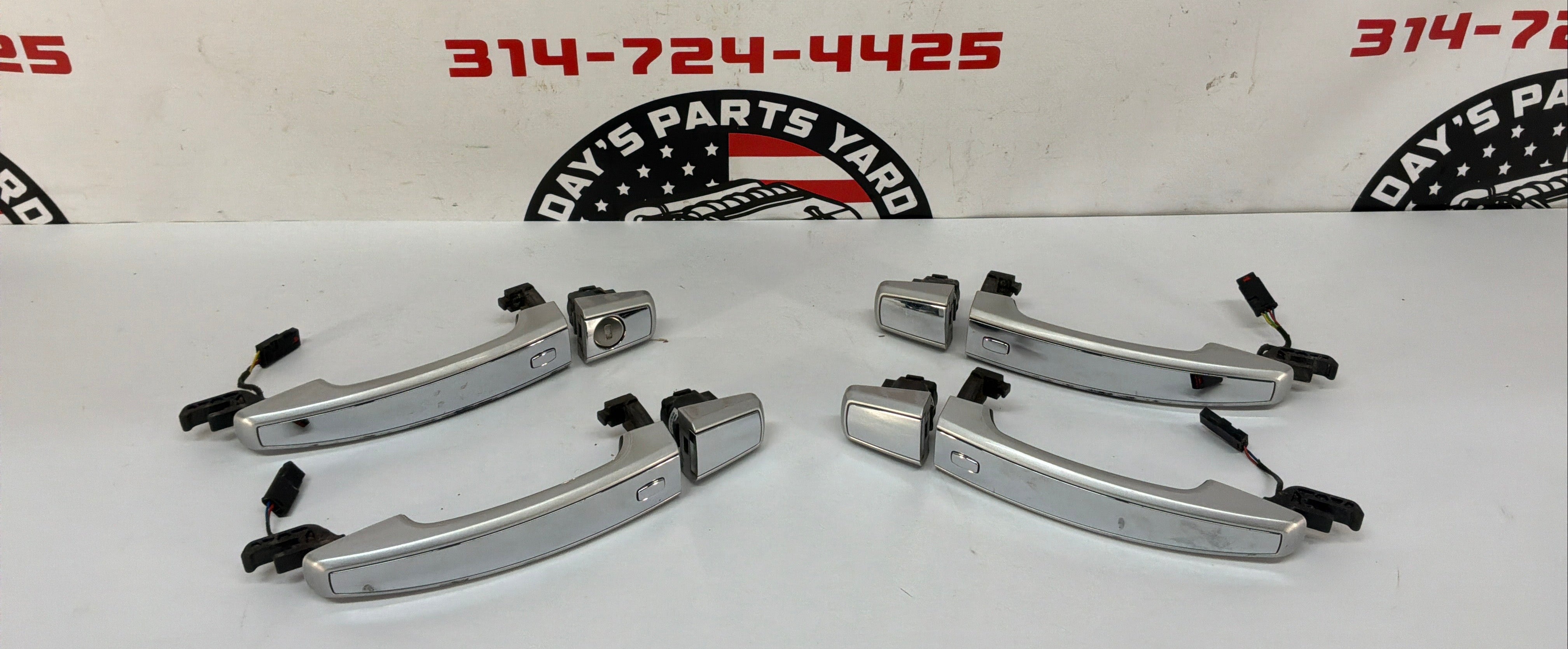 2014 Chevy SS Sedan Exterior Door Handles Set Silver OEM | Day's