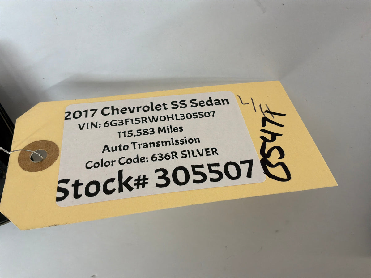 2017 Chevy SS Sedan RH & LH Fender Side Marker Lights Lamps Black Trim OEM