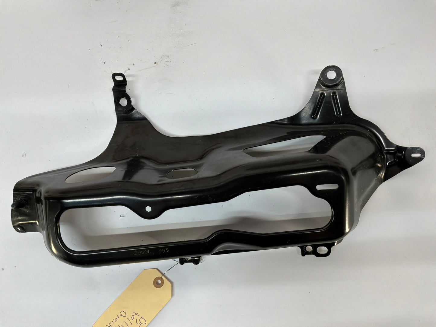 2015 Chevy Camaro SS 1LE LH Driver Taillight Tail Light Mounting Bracket Frame Brace OEM