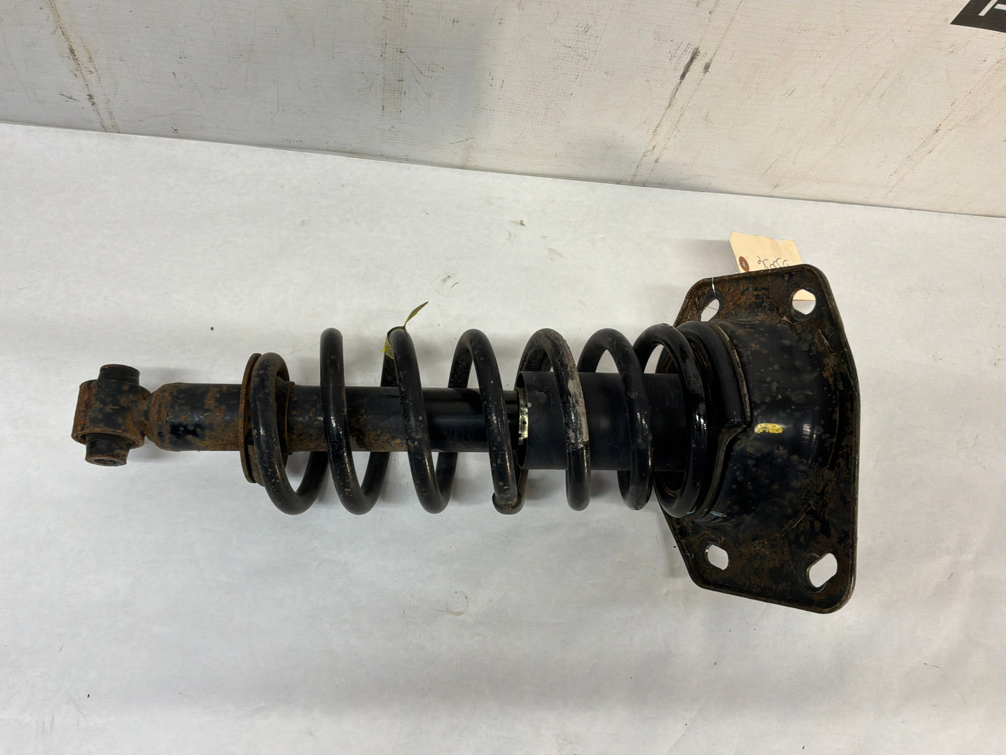 Lh rear shock - Day's Parts Yard