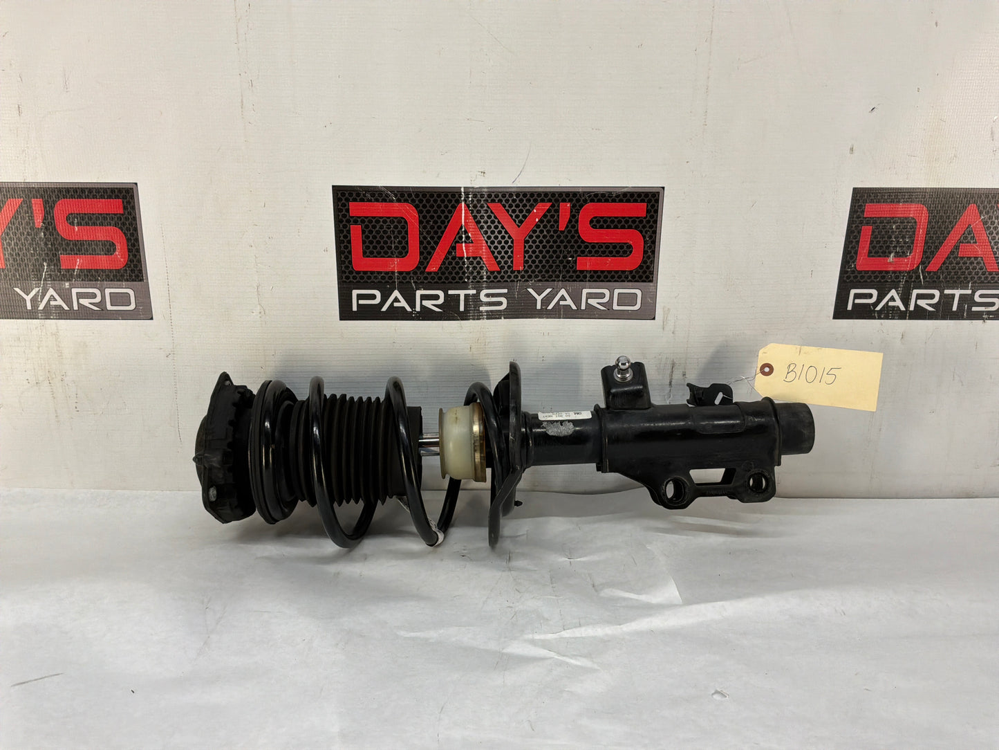 2023 Chevy Camaro SS LH Driver Front Suspension Strut Assembly OEM