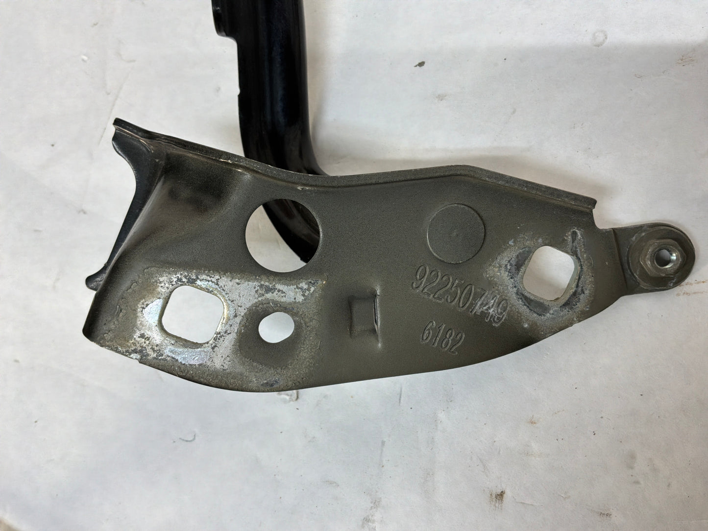 2017 Chevy SS Sedan RH & LH Hood Hinges Set OEM