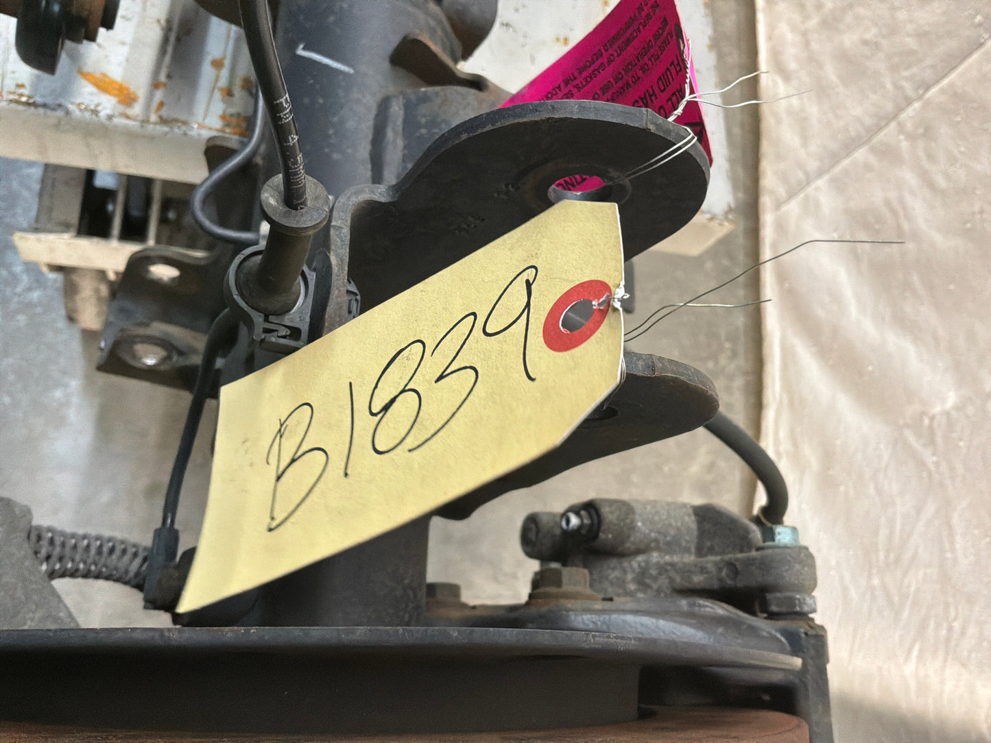 2012 Chevy Avalanche 3.42 LSD Rear End Axle Carrier Rearend Differential OEM