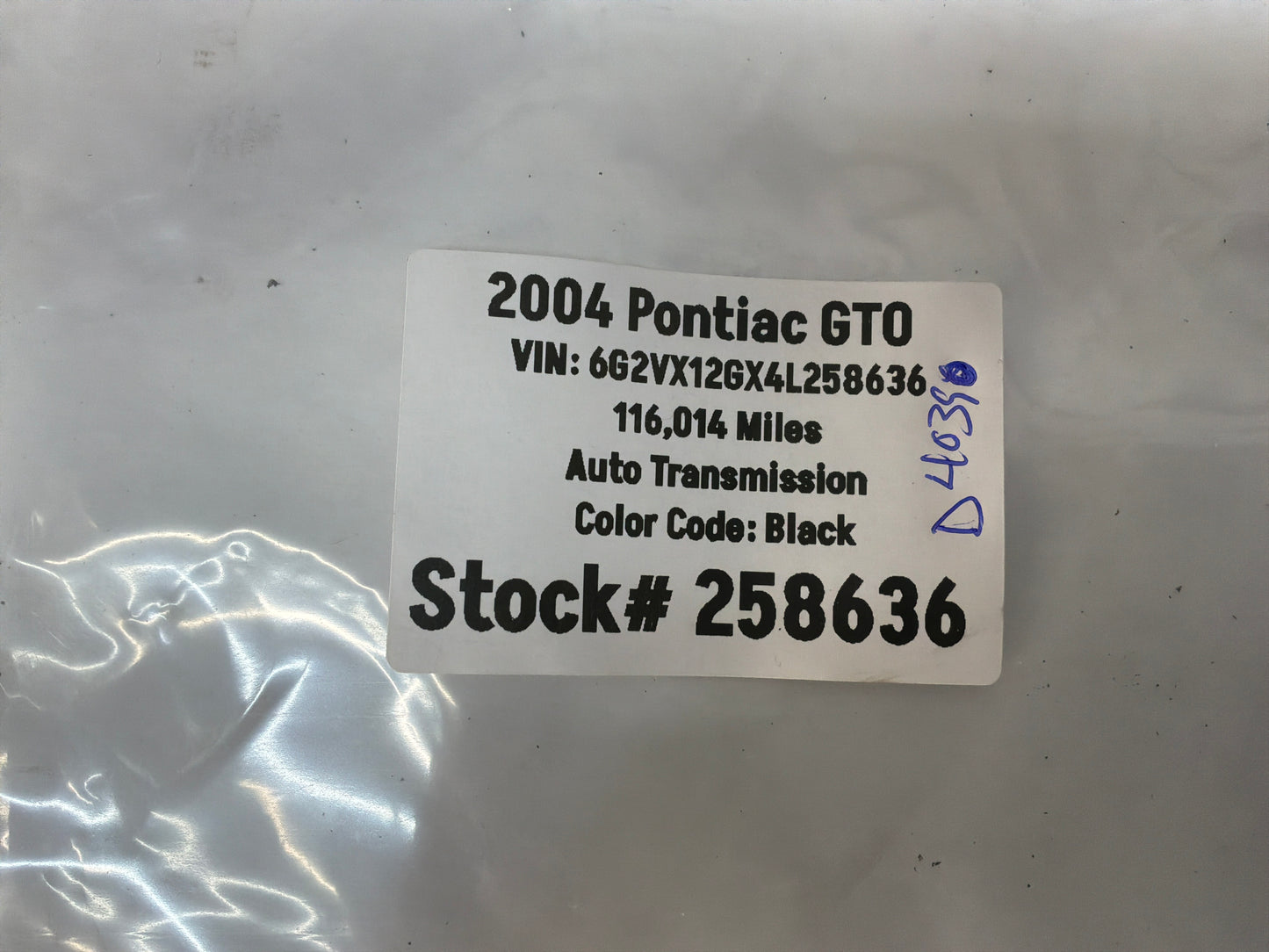 2004 Pontiac GTO Fuel Gas Door Lid Cover Door Assembly OEM