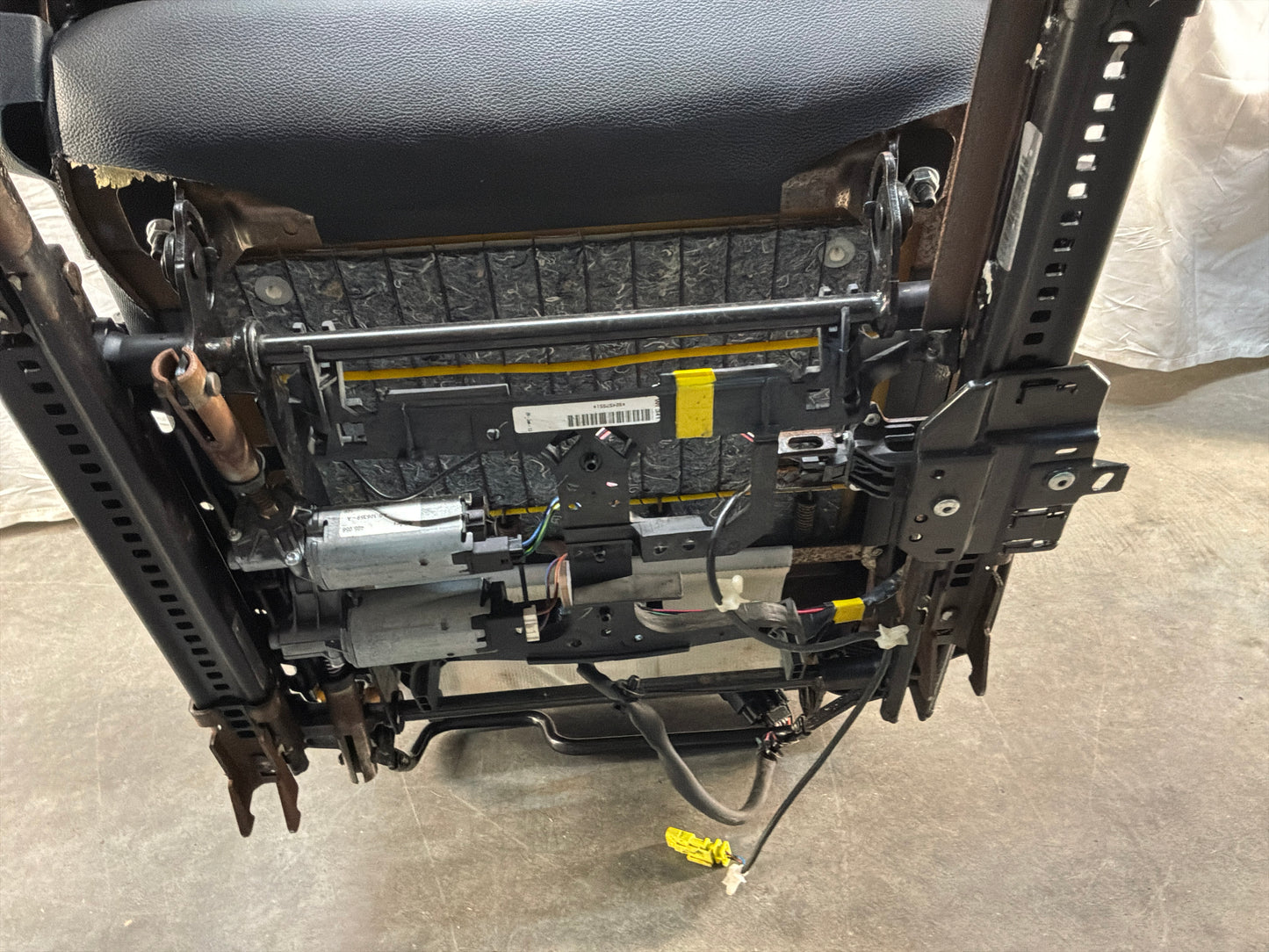 Front Seats - Day's Parts Yard