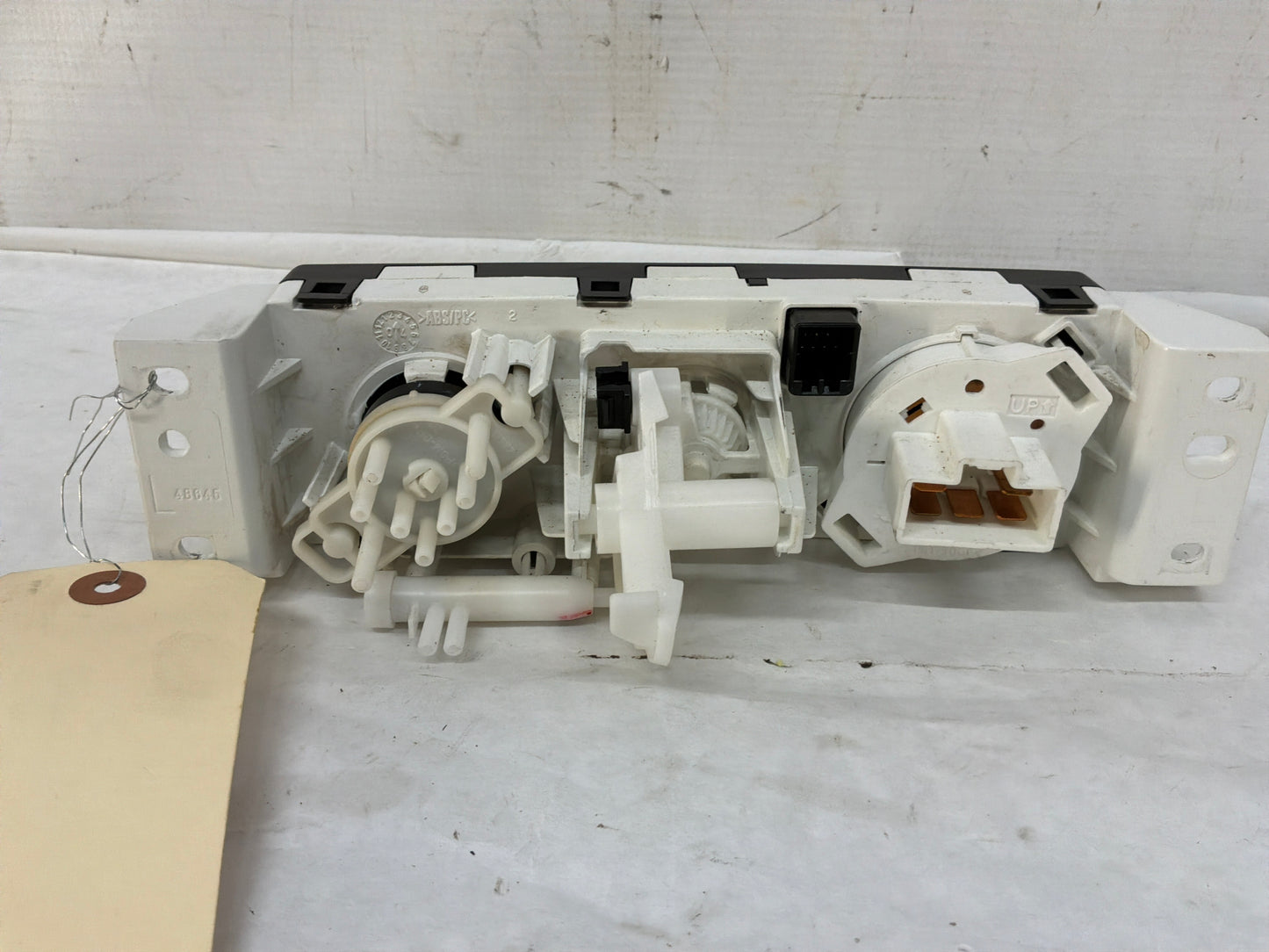 2004 Pontiac GTO HVAC Dash Climate Control Unit Panel Switch Button OEM