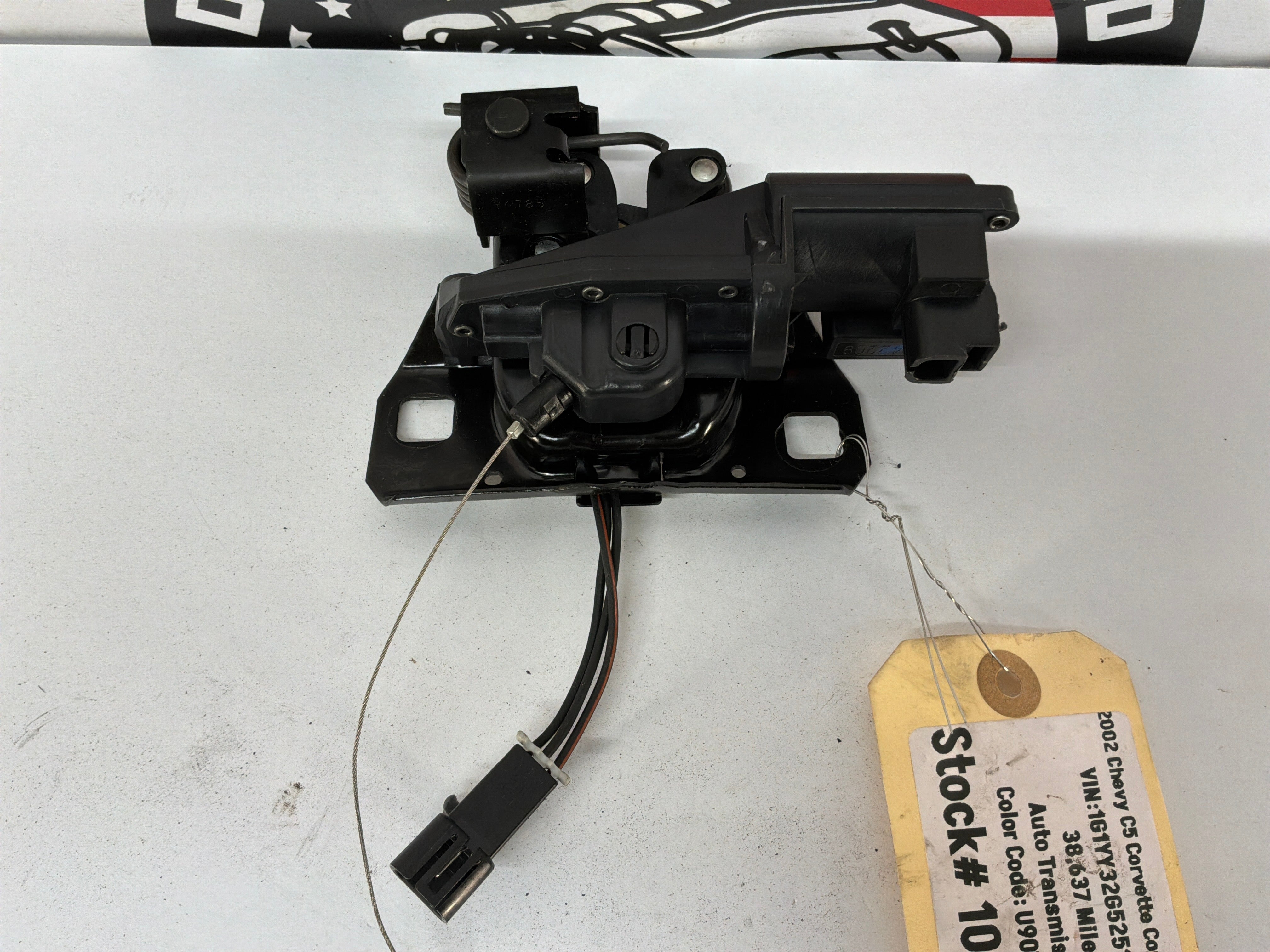 2002 Chevy C5 Corvette Convertible Rear Trunk Lock Latch OEM