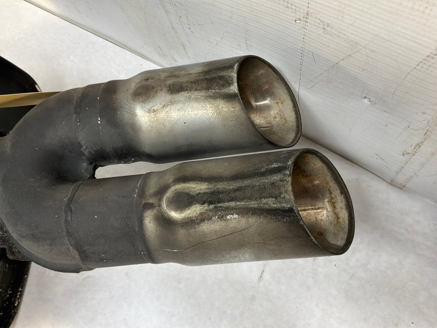 2008 Pontiac G8 GT Factory OEM Exhaust Mufflers Dual Tip OEM