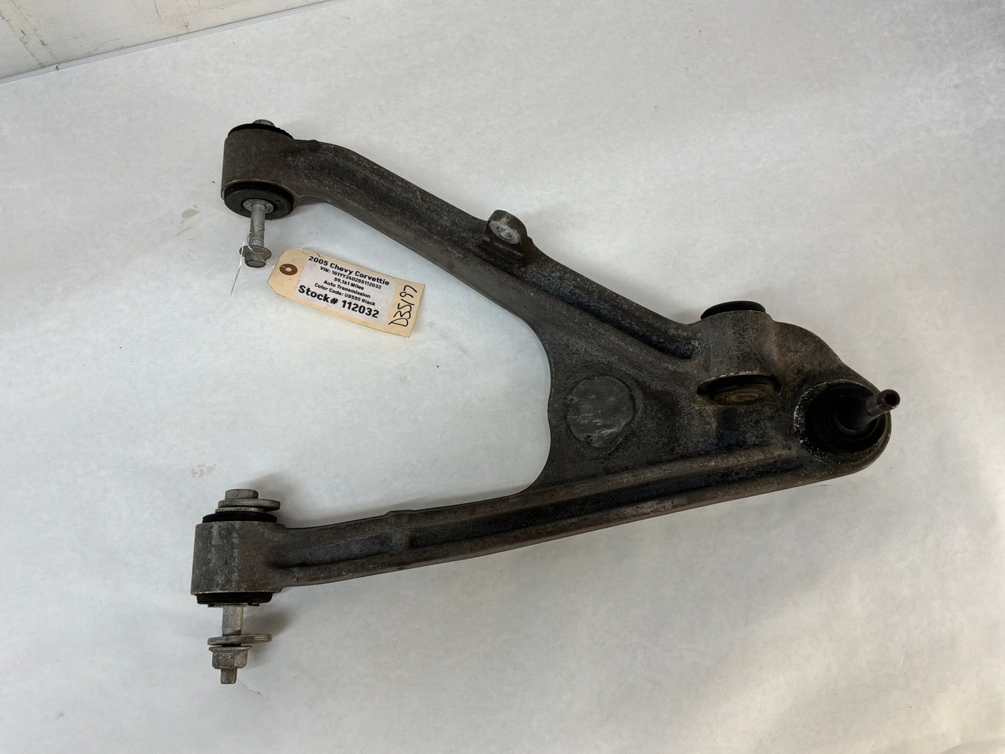 Lh rear lower control arm - Day's Parts Yard
