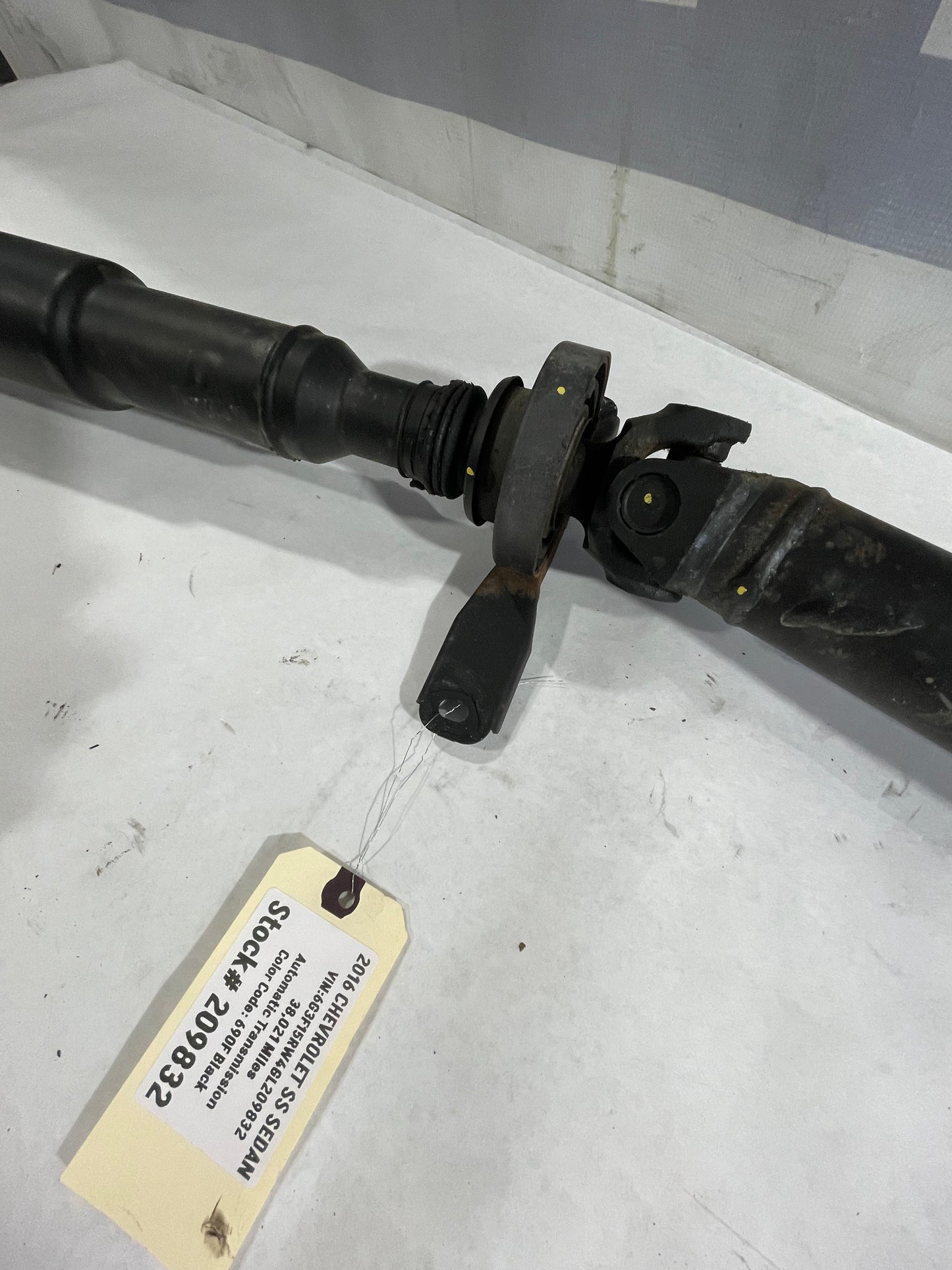 2016 Chevrolet SS Sedan Drive Shaft Driveshaft OEM - Day's Parts Yard