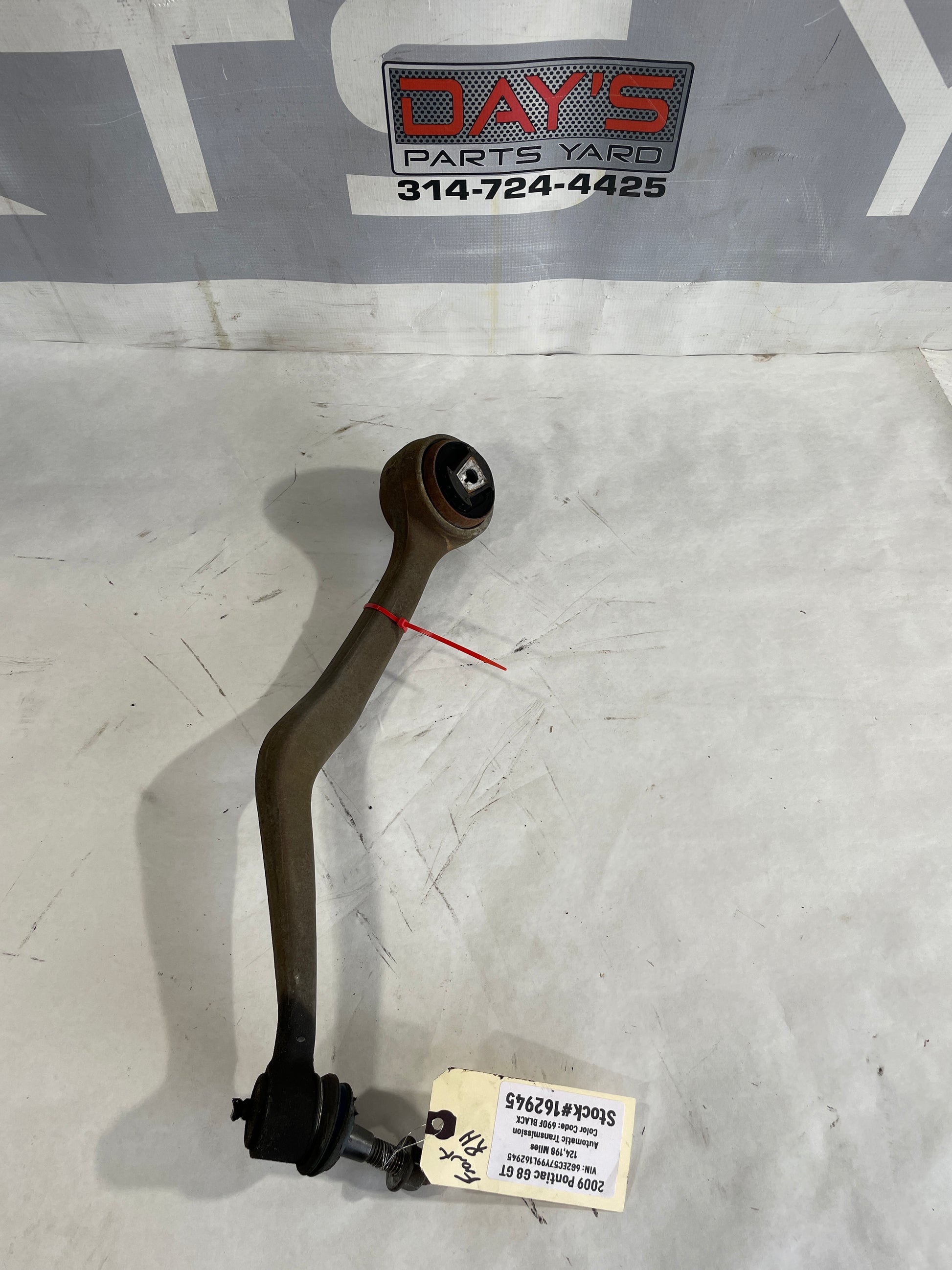 2009 Pontiac G8 GT Front RH Passenger Lower Control Arm OEM - Day's Parts Yard