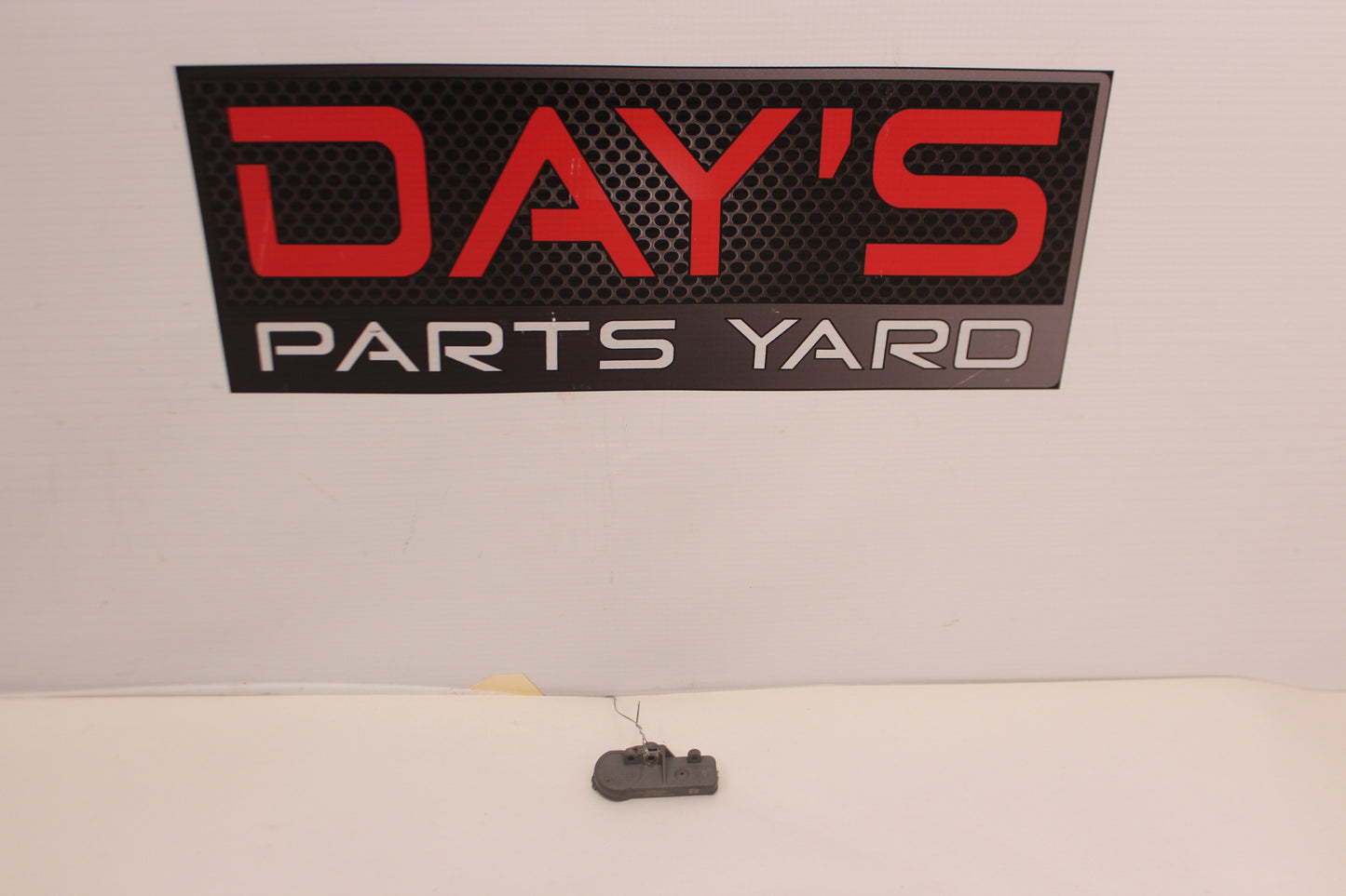 2014 Chevy SS Sedan Tire Pressure Monitoring Sensor TPMS OEM - Day's Parts Yard