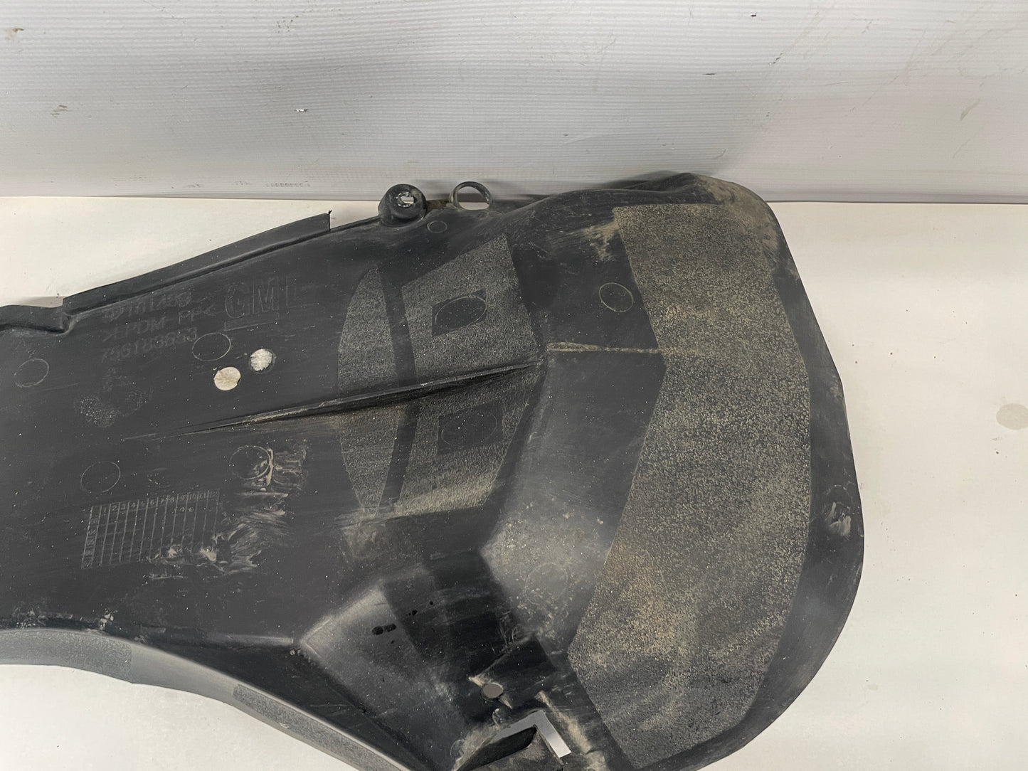 2004 Pontiac GTO LH Driver Rear Wheel Well Liner OEM - Day's Parts Yard