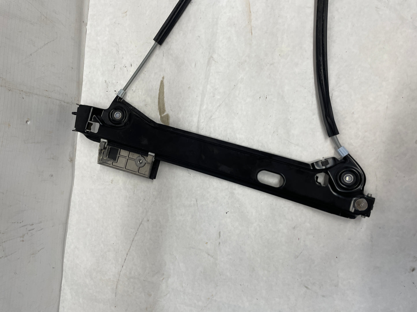 2013 Chevy Camaro ZL1 RH Passenger Front Window Regulator w/ Motor OEM - Day's Parts Yard