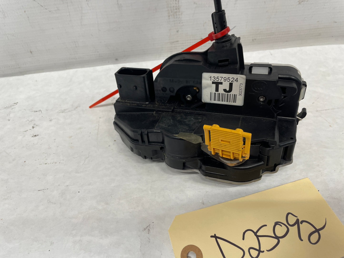 2013 Chevy Camaro ZL1 RH Passenger Door Lock Latch Actuator OEM - Day's Parts Yard